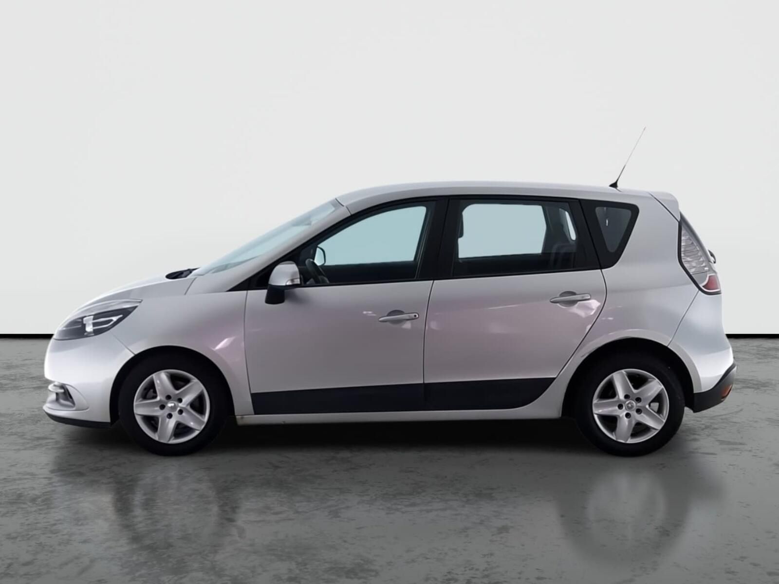 Renault Scénic, 1.5 dCi, Automatická klima - fotka 3