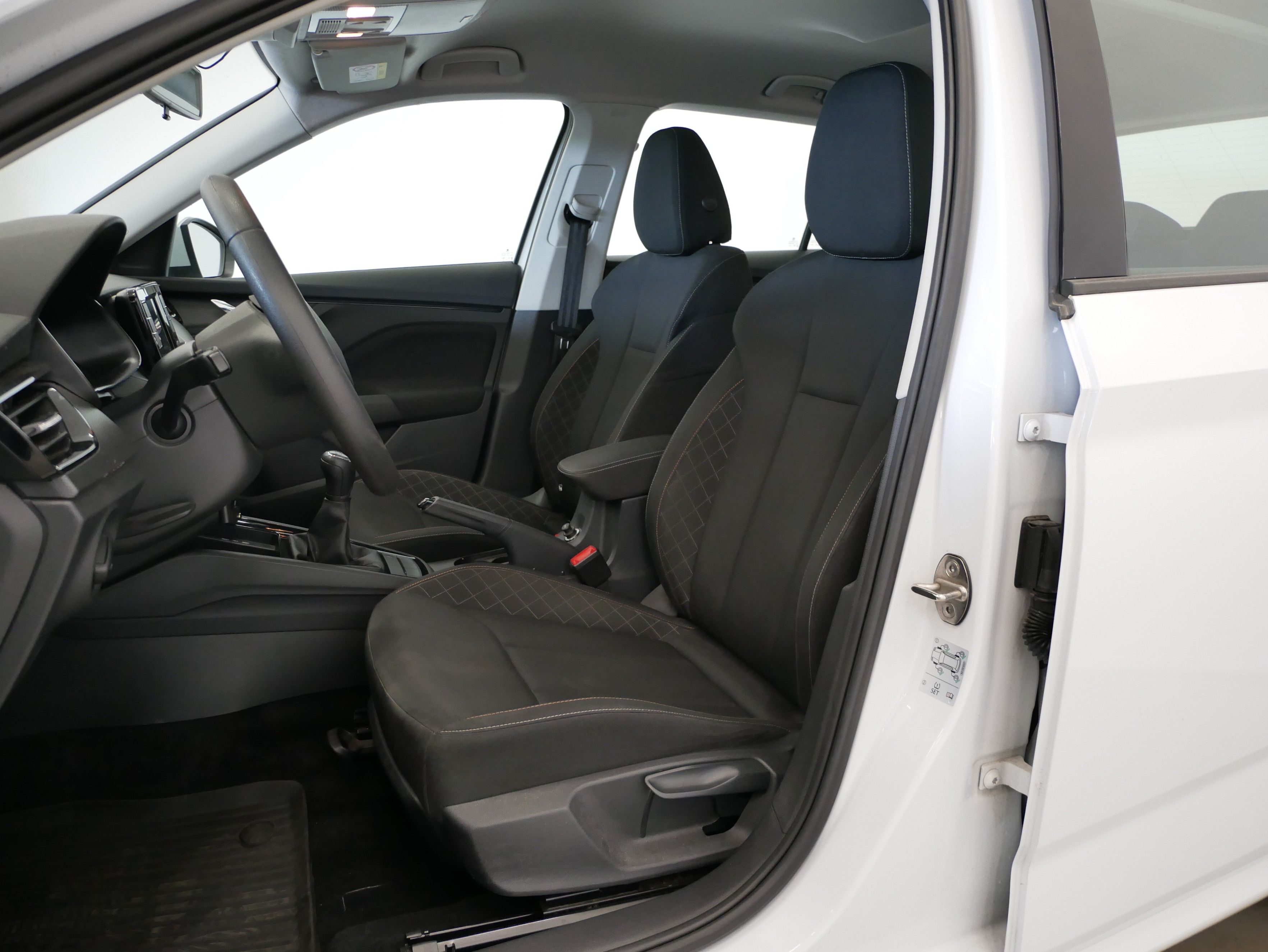 Škoda Kamiq, 1.0 TSI 85 kW Ambition - fotka 6