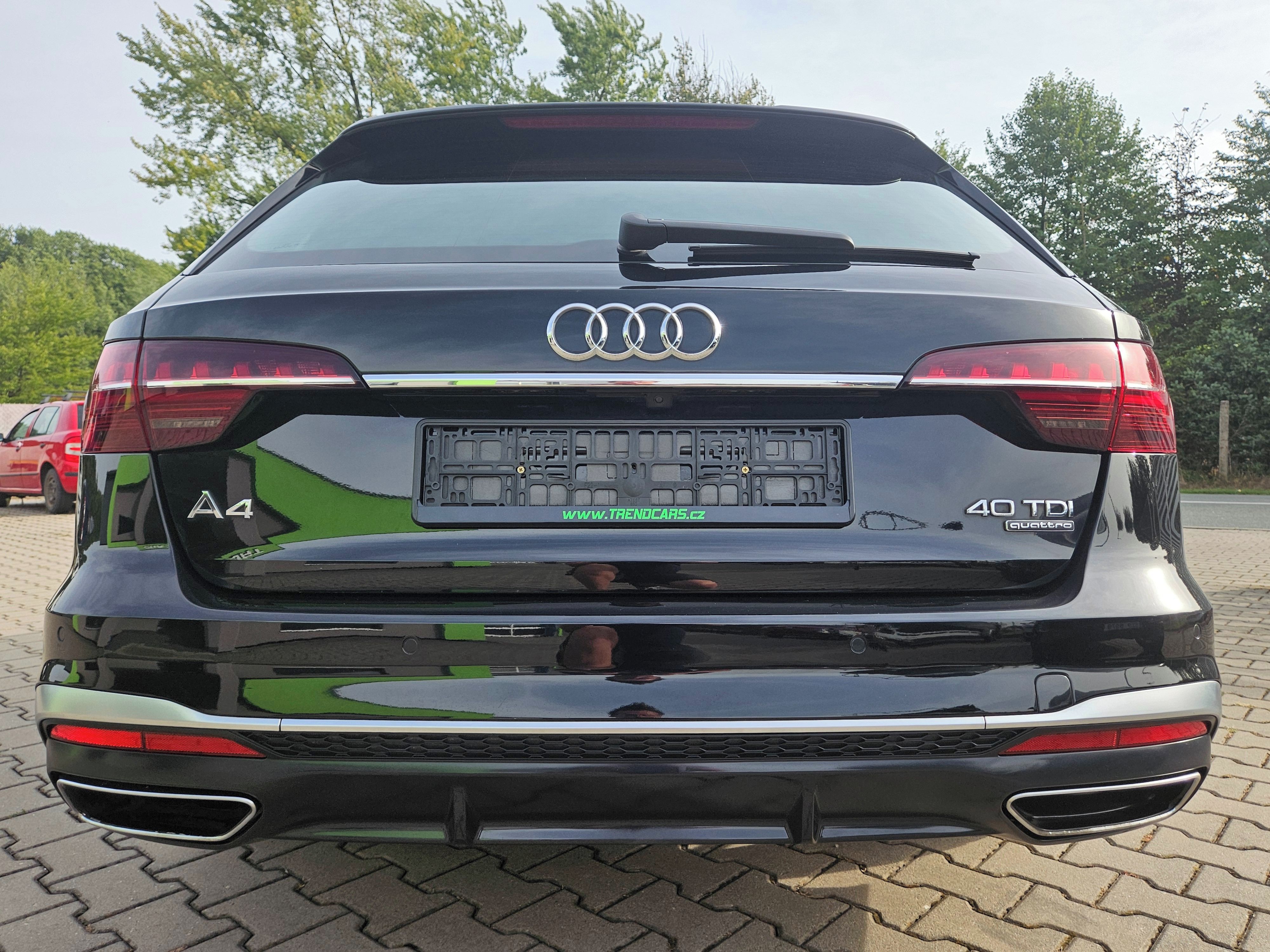Audi A4, 40TDi Quattro 140KW S-LINE DPH - fotka 5