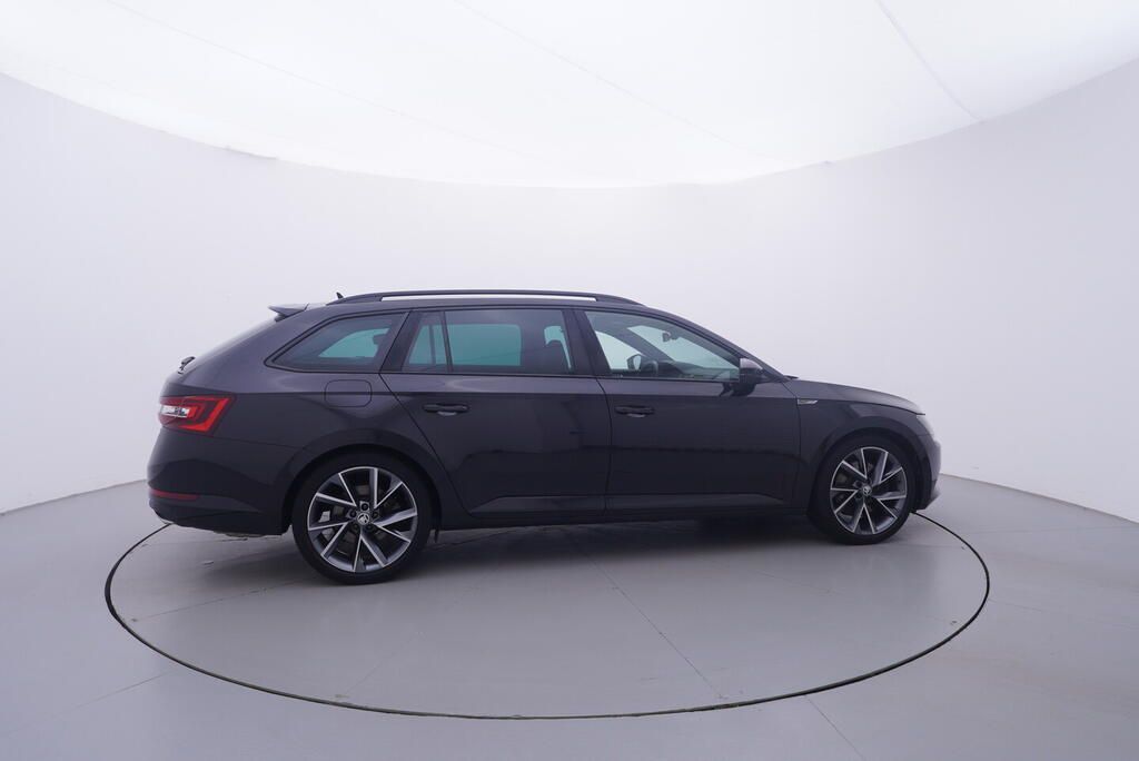 Škoda Superb, SportLine 2.0 TSI 206 kW - fotka 6