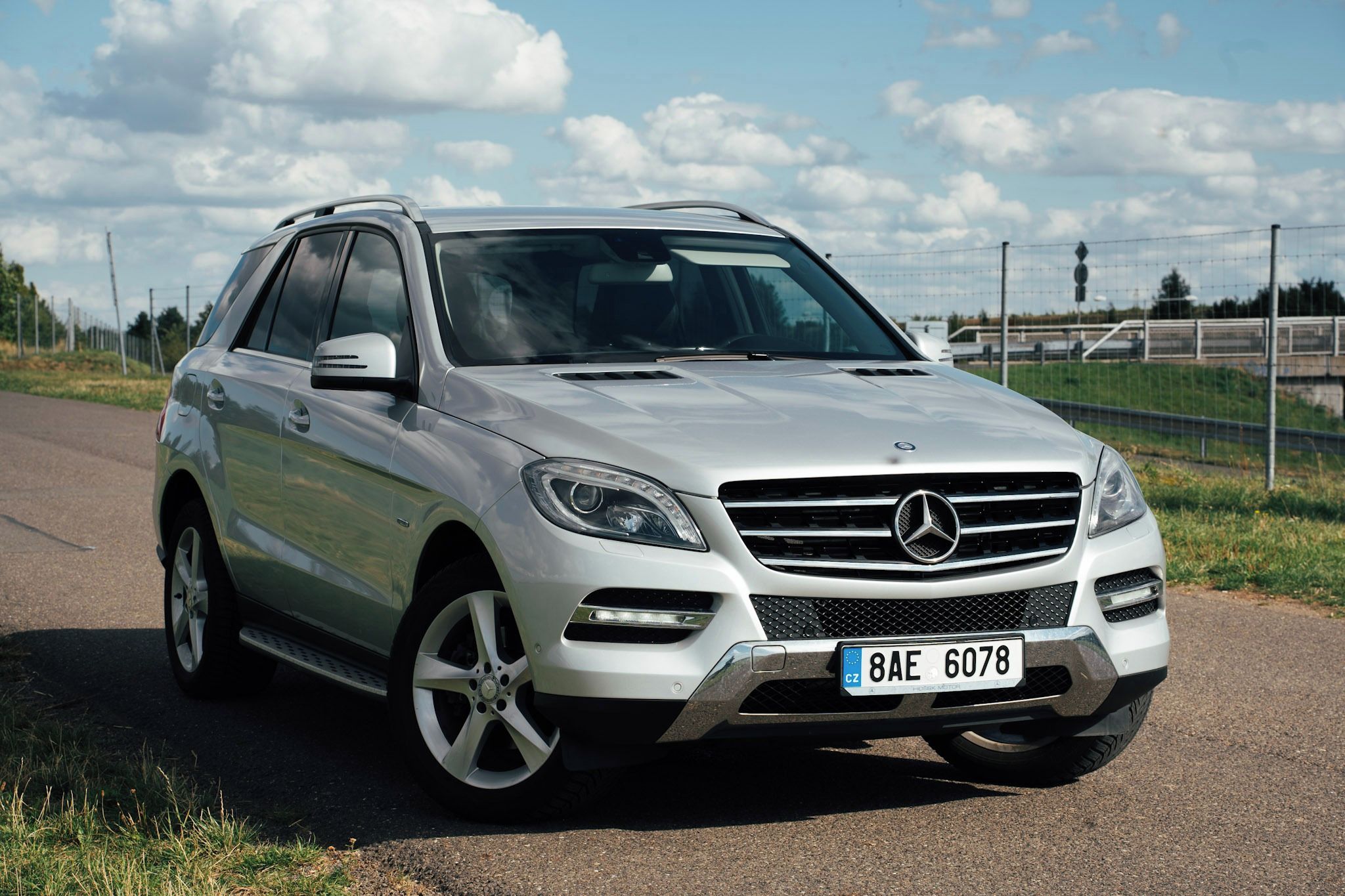 Mercedes-Benz ML, ML 350 bluetec 4matic - fotka 2