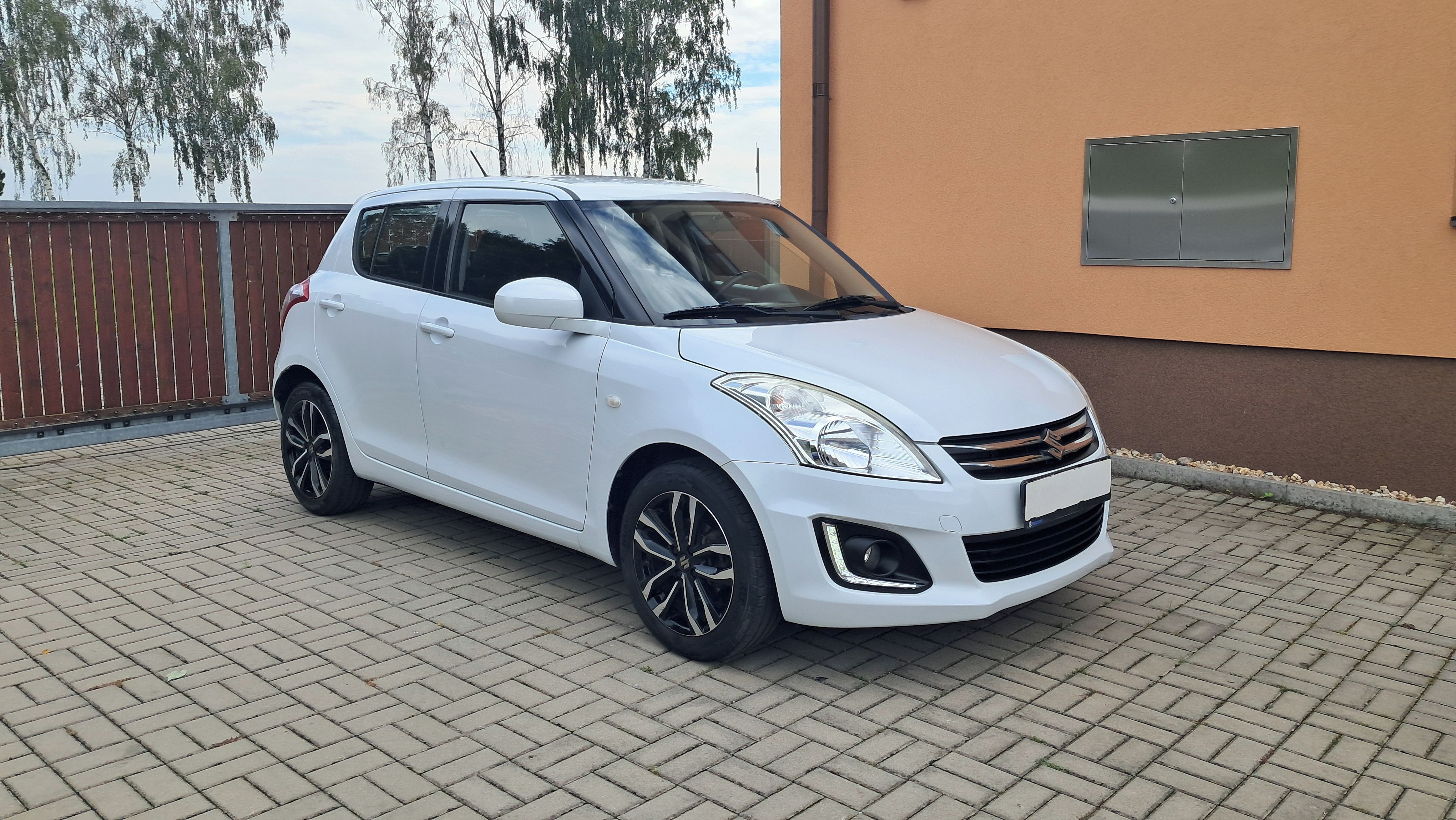 Suzuki Swift, 1,2i GL  Kůže/ Alcan  1.MAJ ČR - fotka 2