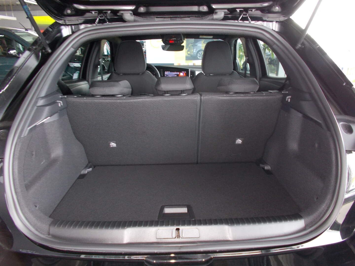 Opel Mokka, Edition Hybrid 1.2 TURBO (107 - fotka 3