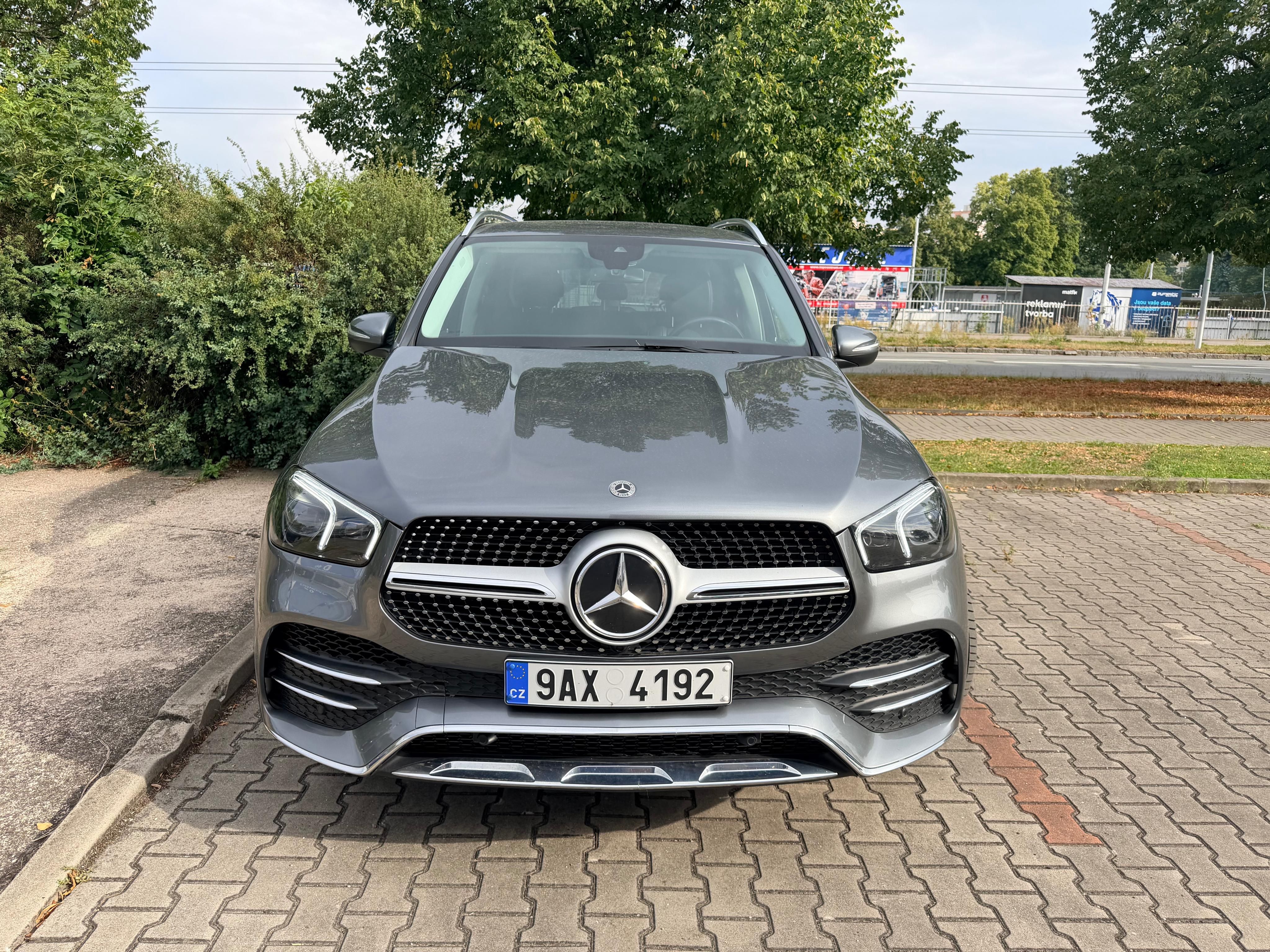Mercedes-Benz GLE, 400d 4Matic - fotka 2