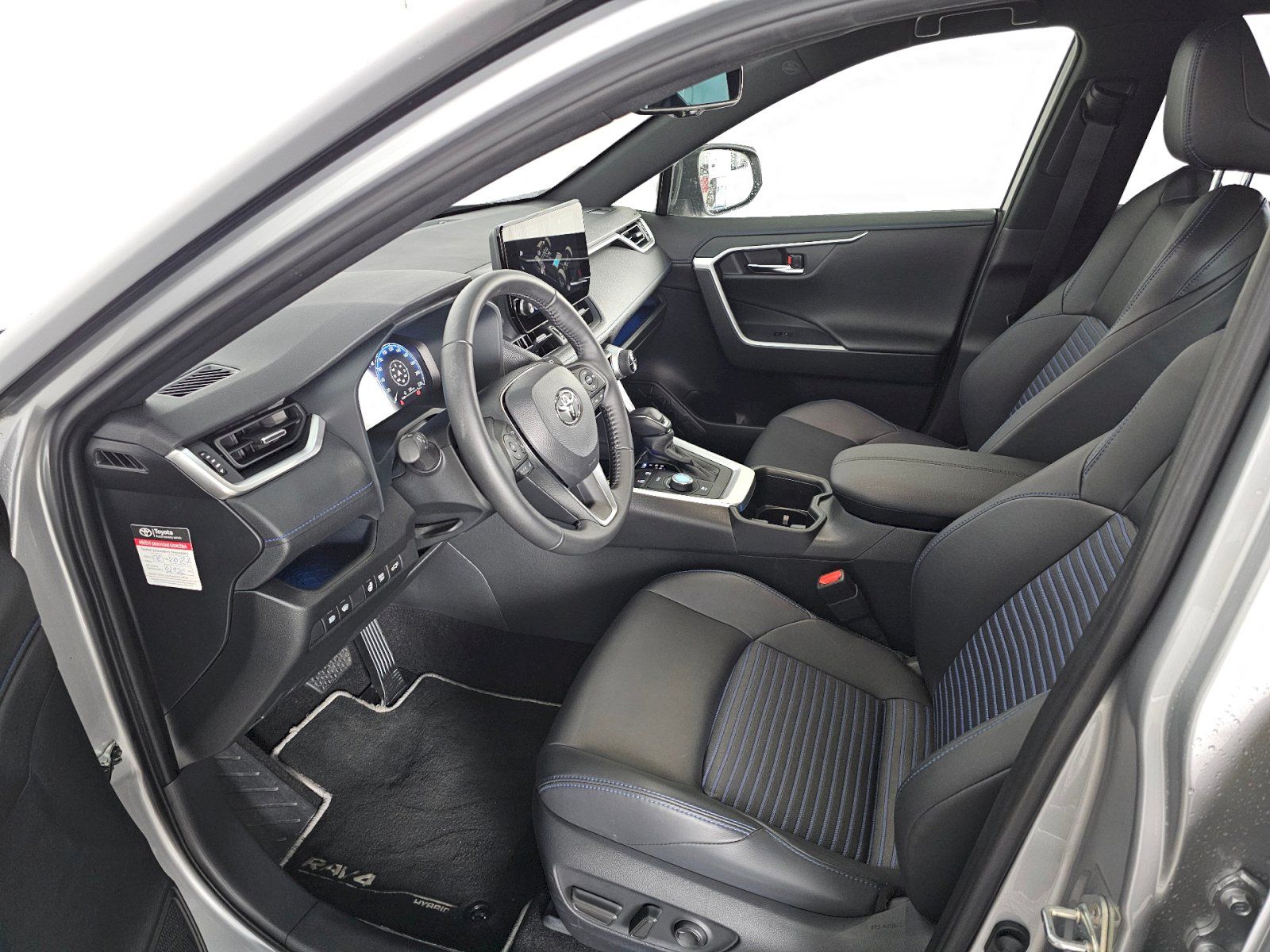 Toyota Rav4, 2.5HEV 222k 4X4 SELECTION - fotka 6