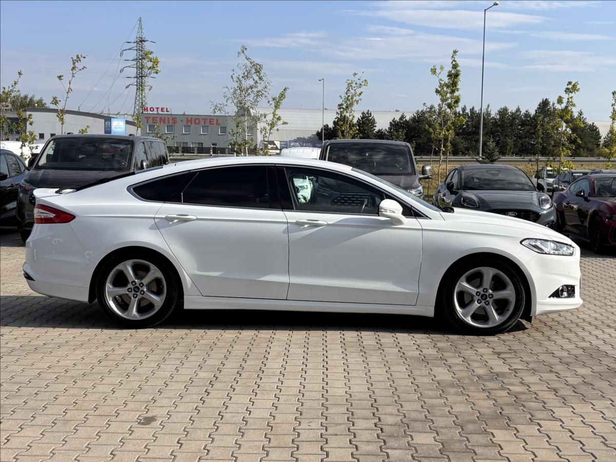 Ford Mondeo, 2,0 TDCi 110kW Titanium - fotka 6