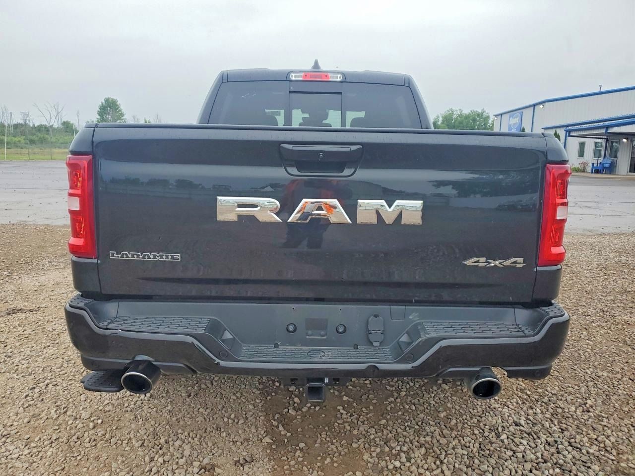RAM 1500, Auto na cestě - fotka 6
