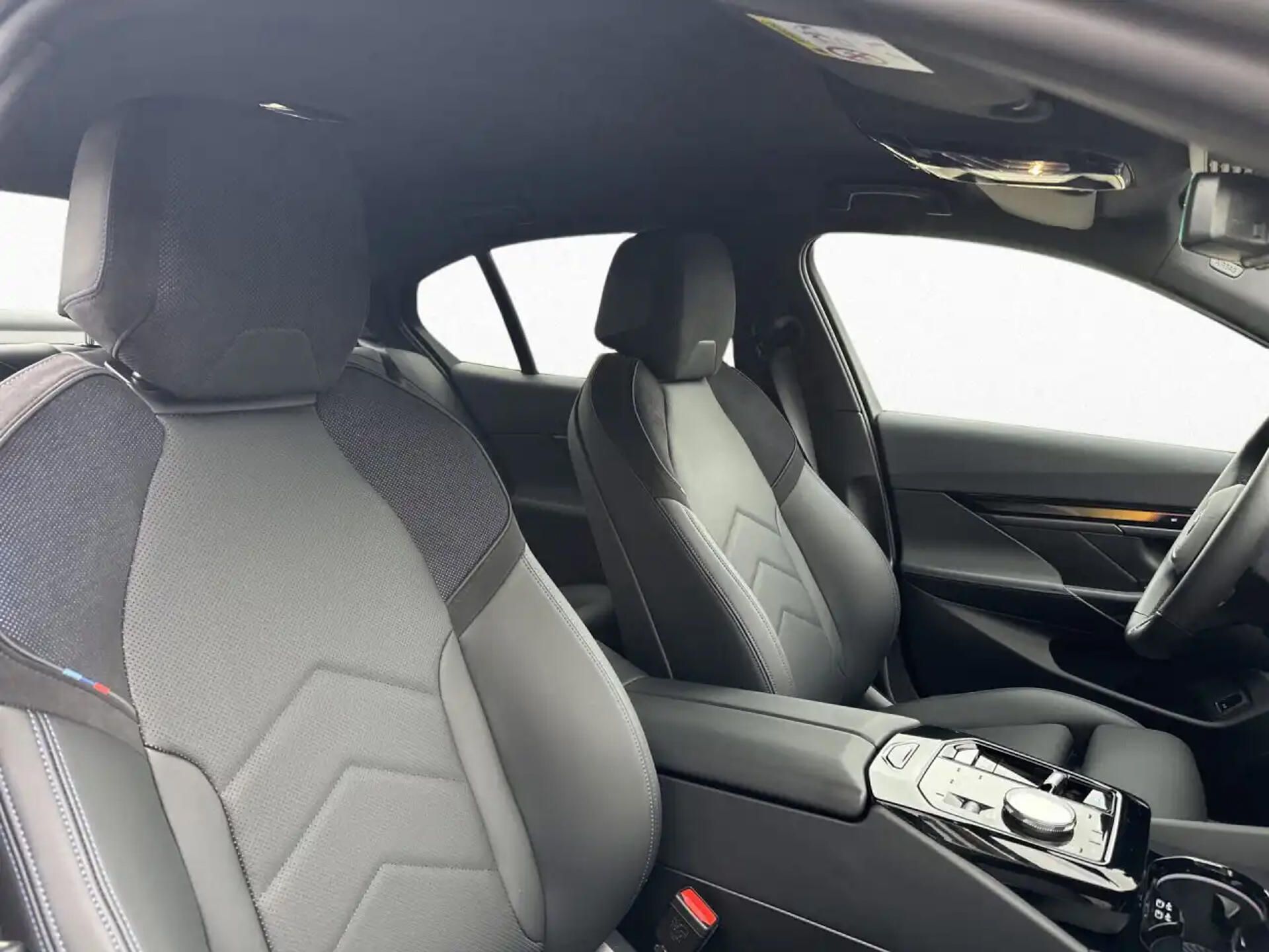 BMW i5, xDrive40 M-Sport HuD 360 Venti - fotka 6