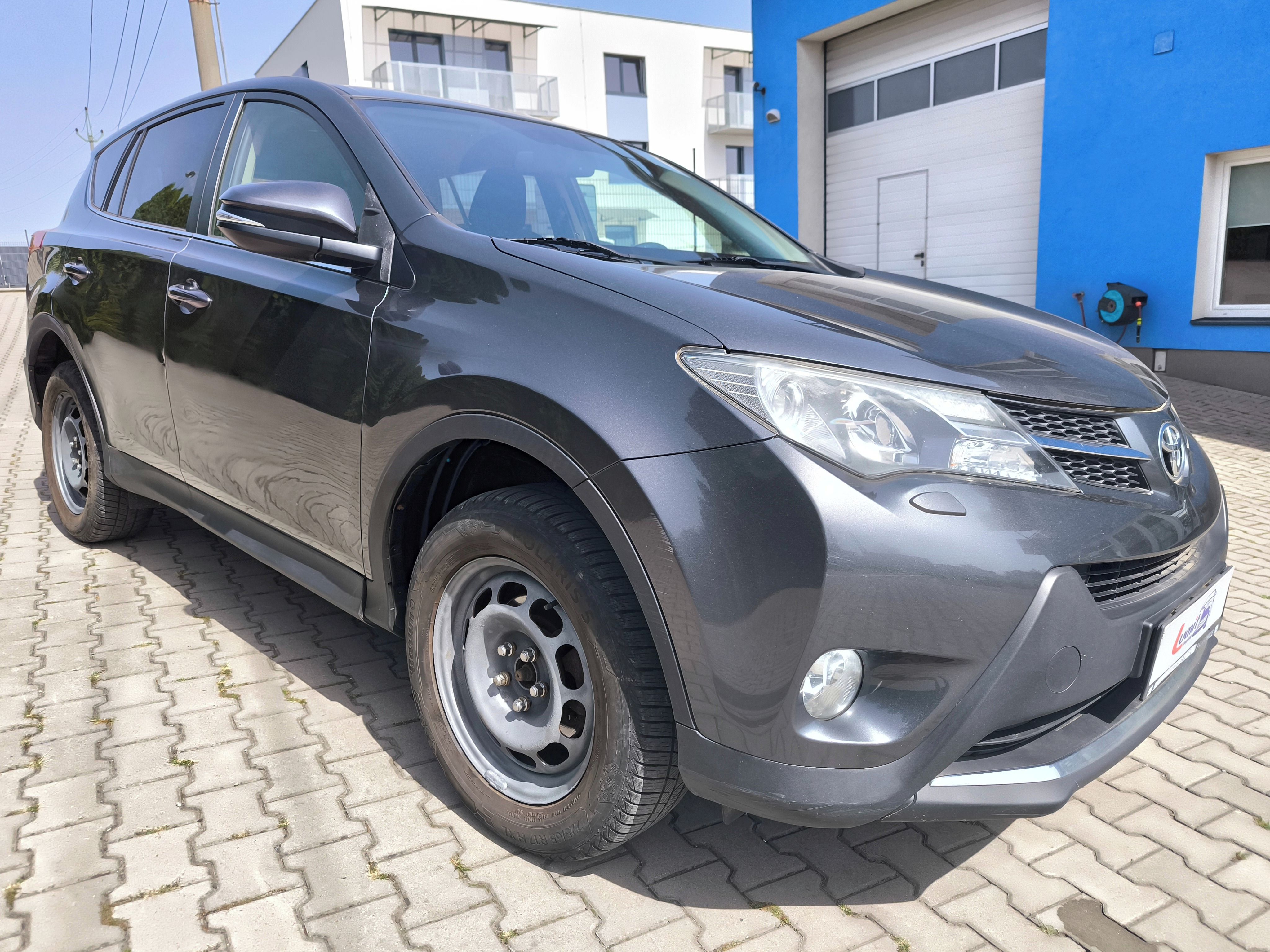 Toyota Rav4, 2.2D-4D 4x4 - fotka 3