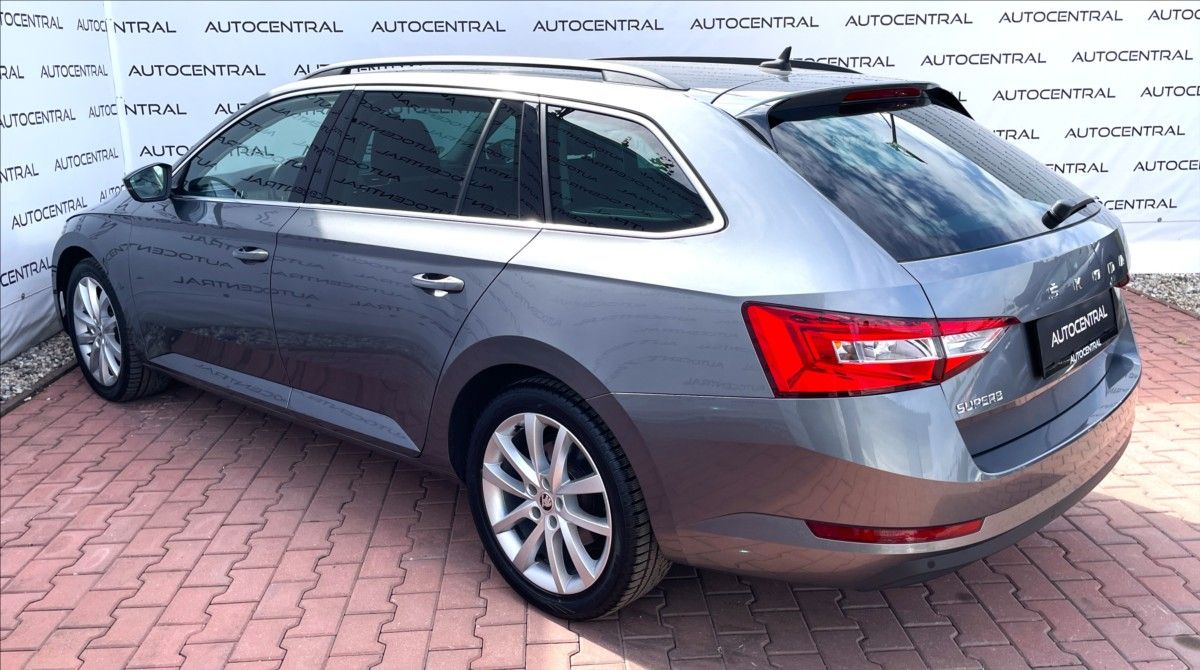 Škoda Superb, 2,0 TDI DSG 110kw zachovalé,se - fotka 6