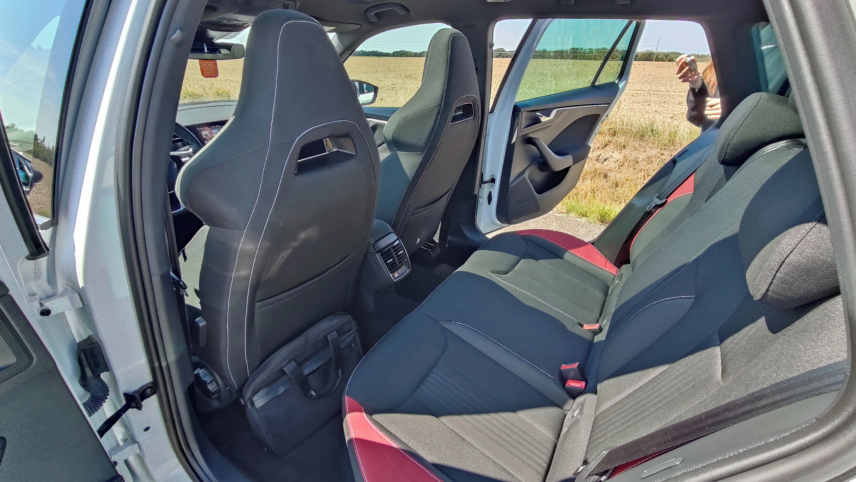 Škoda Kamiq, 1.5 TSi 110kW, Monte C, PANORA - fotka 6