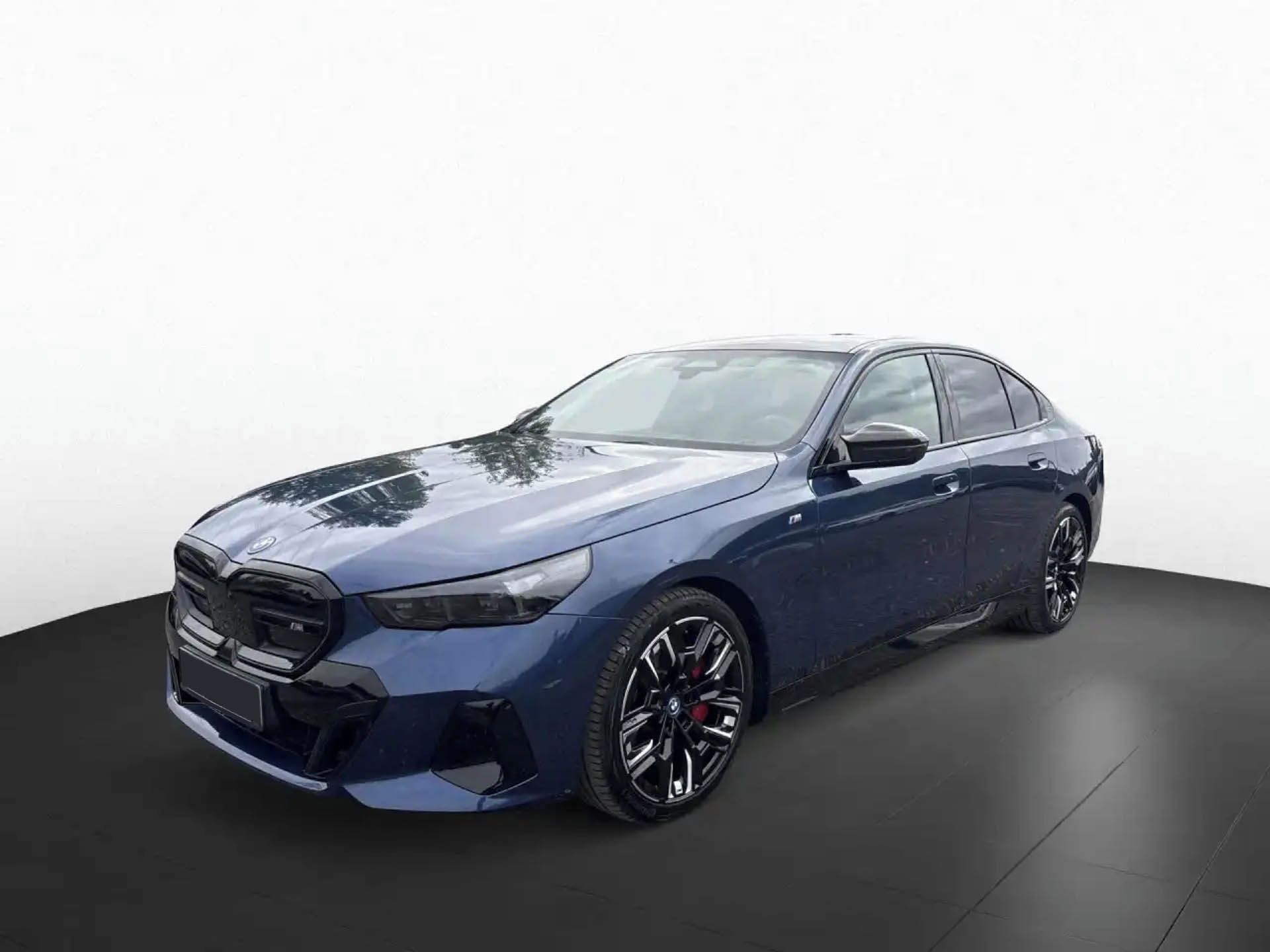 BMW i5, M60 xDrive M-Sport Pro B&W Pan