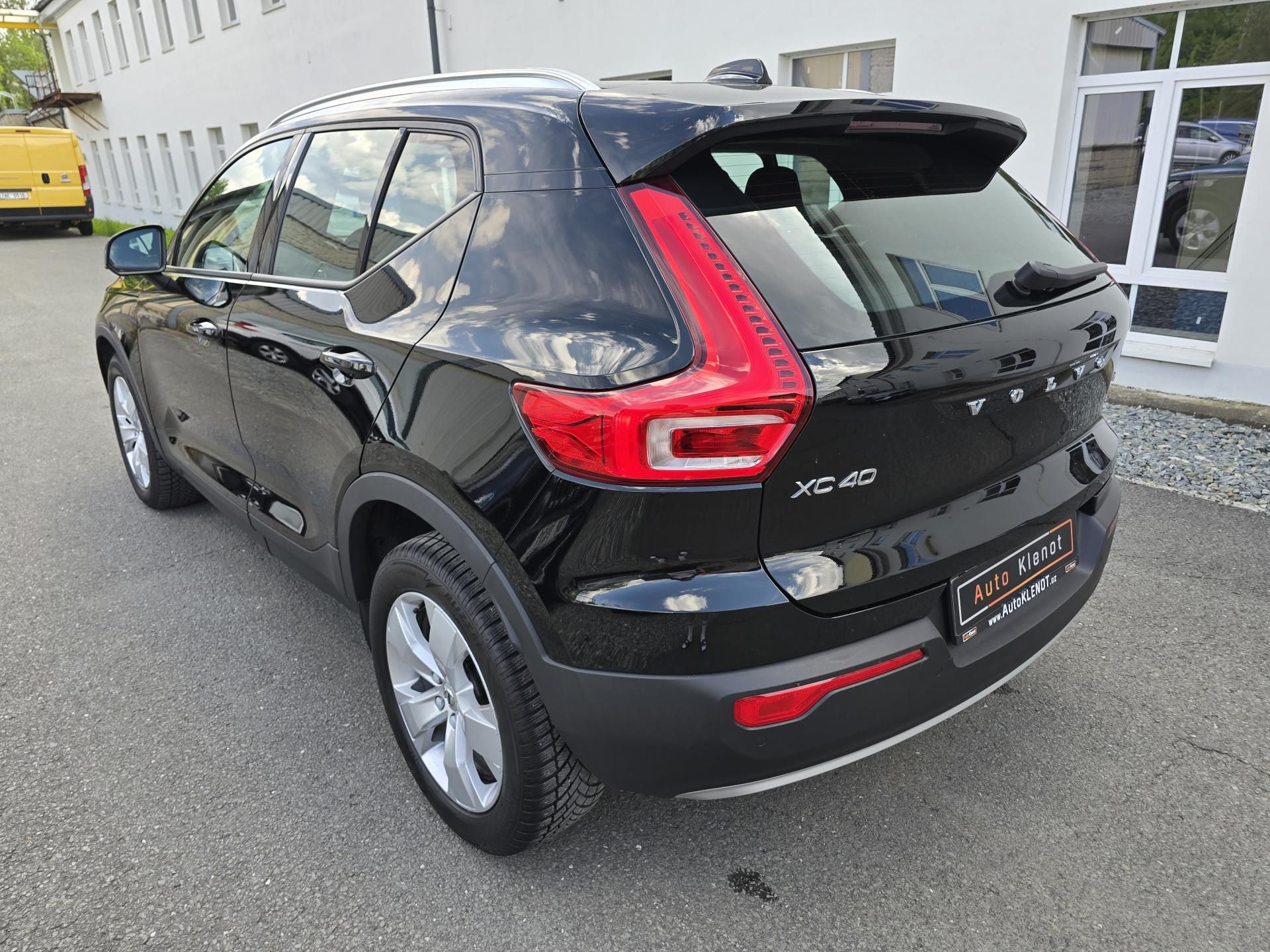 Volvo XC40, 120kW T3 AUTOMAT LED KAMER DPH - fotka 5