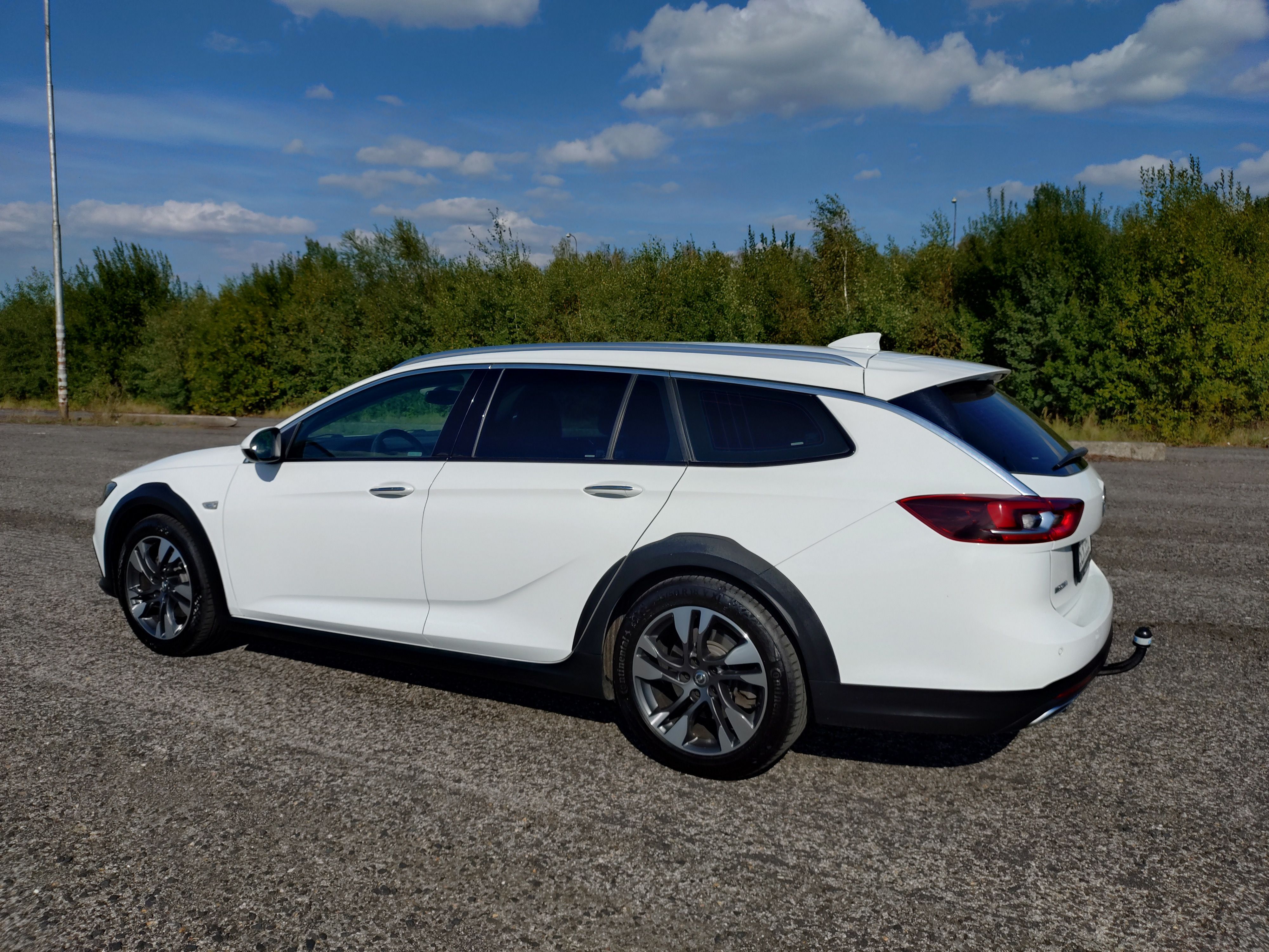 Opel Insignia, Country Tourer 154kW, 4x4 - fotka 3