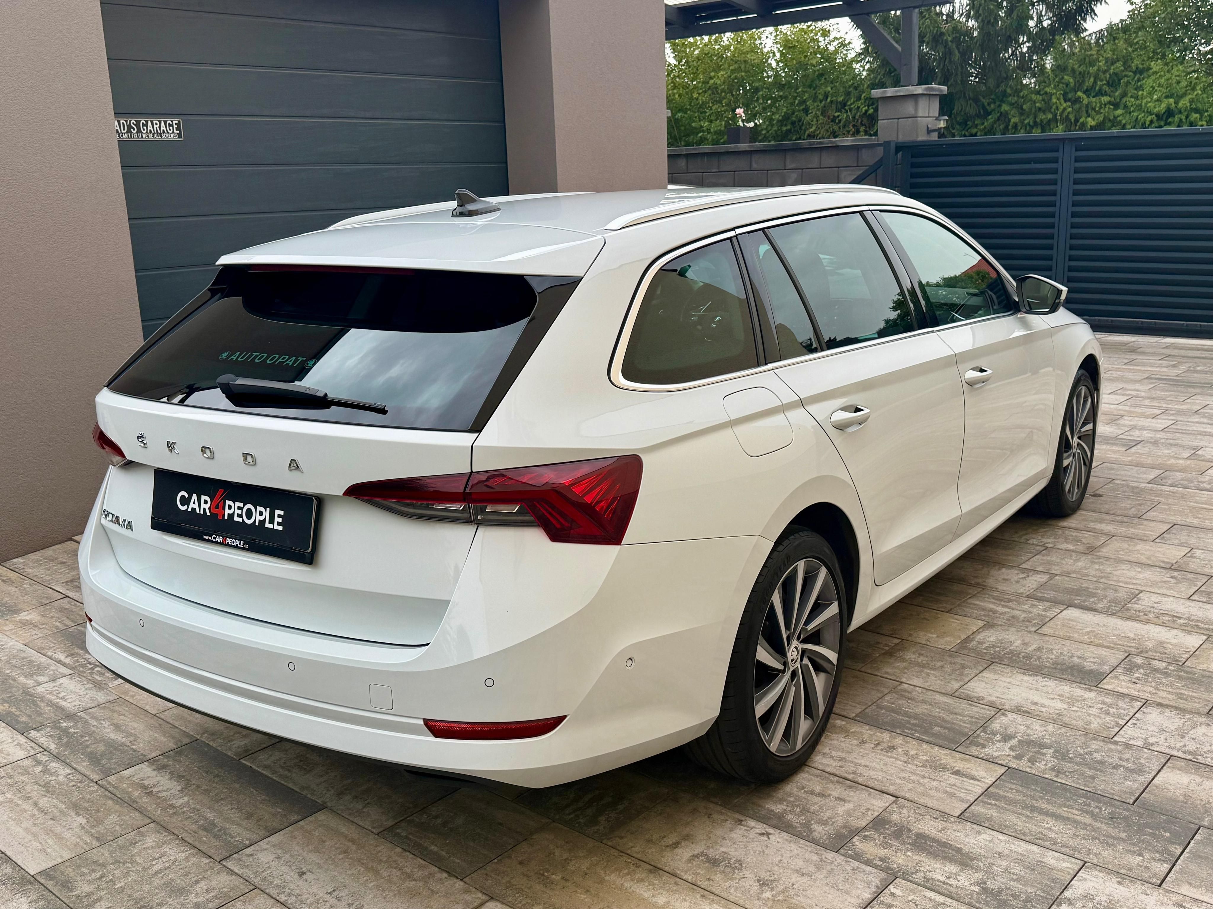 Škoda Octavia, 2.0TDi,MATRIX,HEAD-UP,CZ,TAŽNÉ - fotka 4