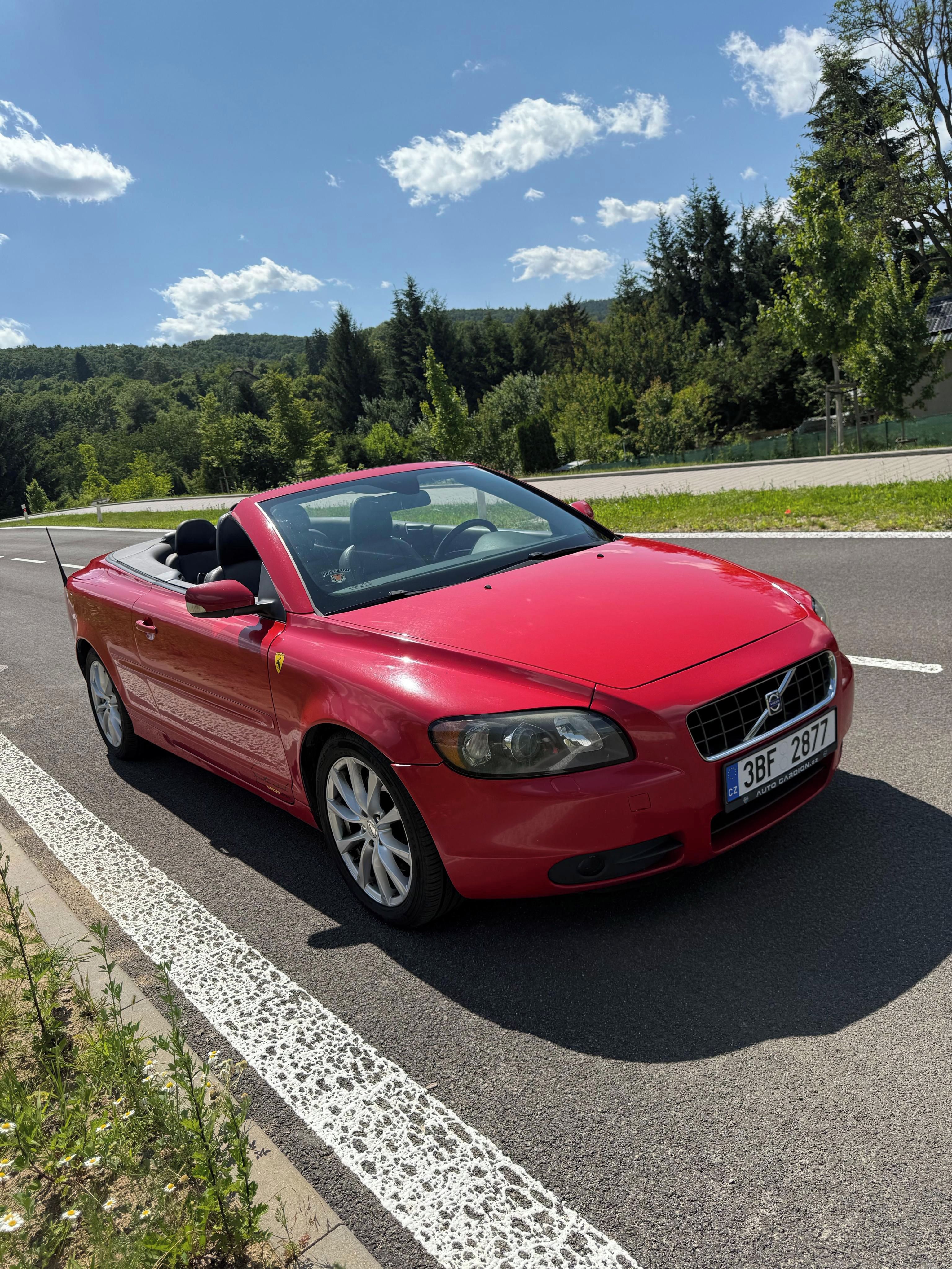 Volvo C70, D5 automat - kupe /kabriolet - fotka 6
