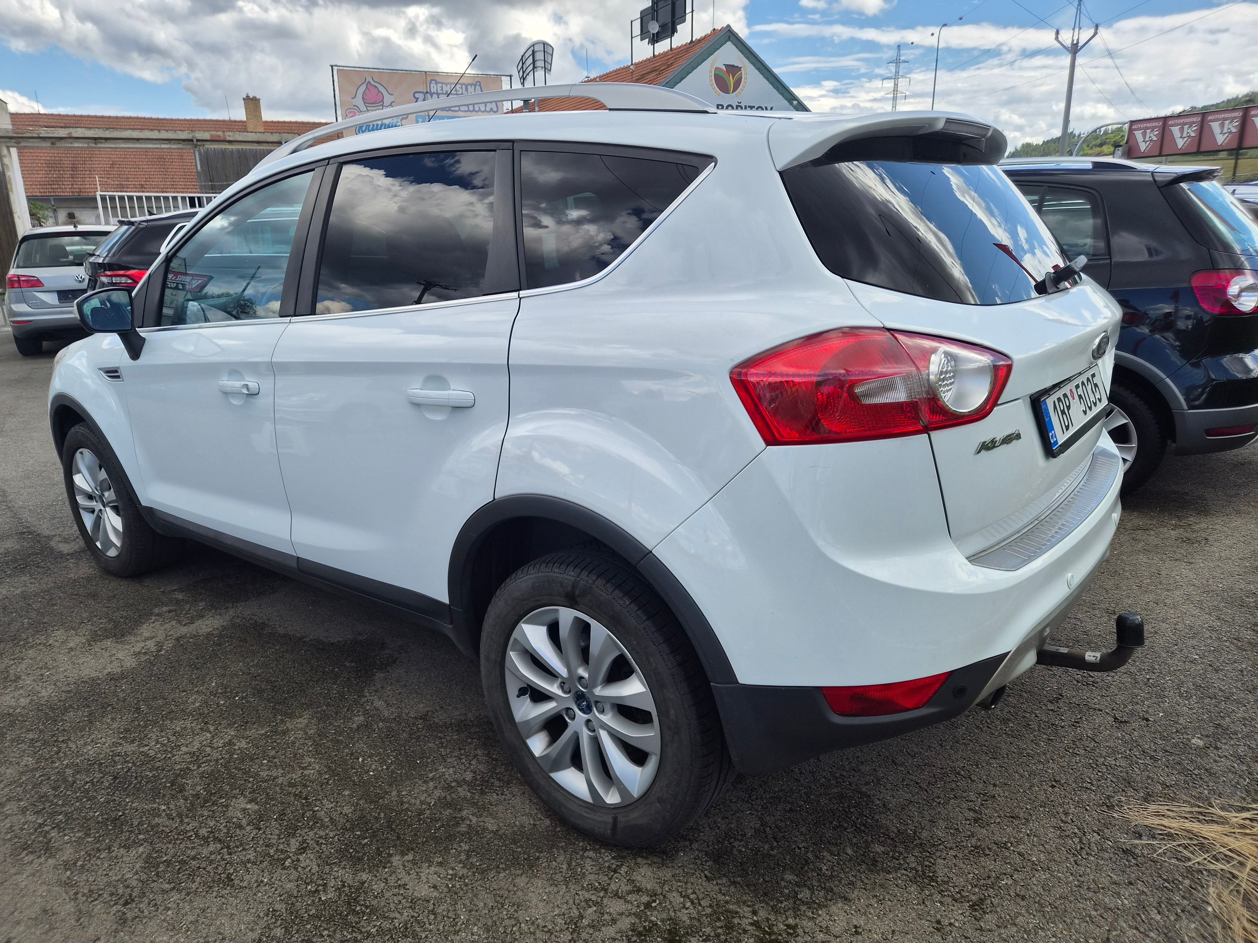 Ford Kuga, 2,0TDCI 4X4 132000 KM TITANIUM - fotka 2
