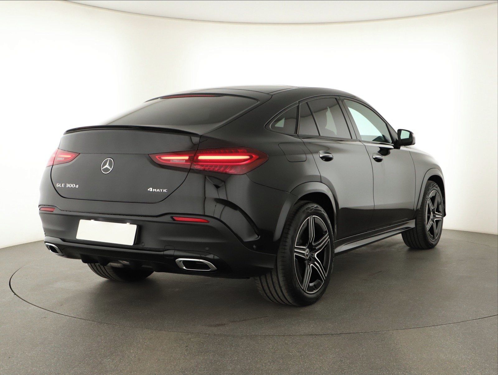 Mercedes-Benz GLE, Coupe 300 d 4MATIC, AMG - fotka 5