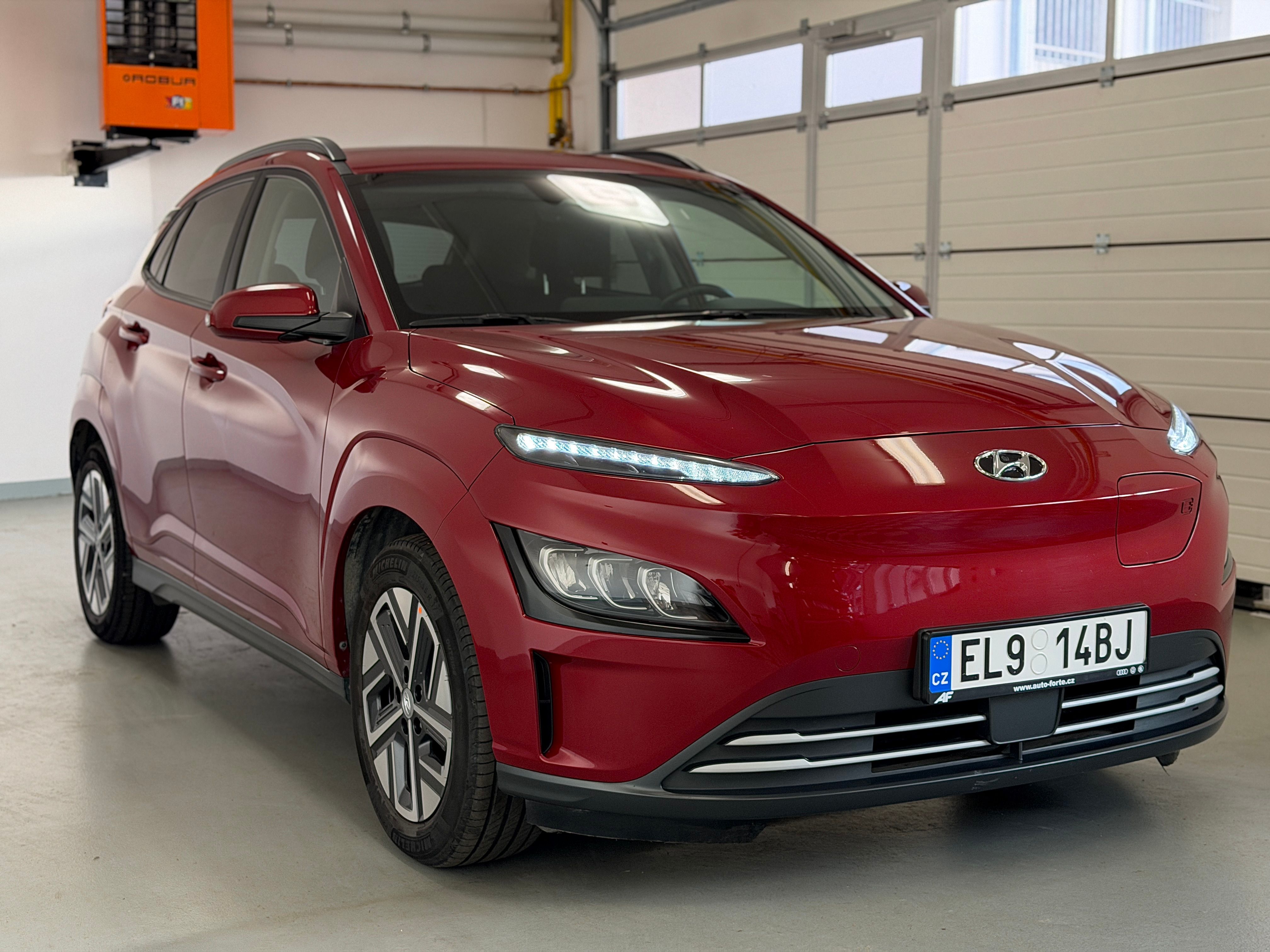 Hyundai Kona, EV STYLE MOTOR 150kw BAT64kw - fotka 6