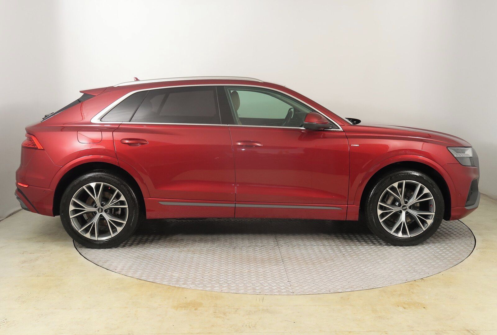 Audi Q8, 50 TDI, S-Line - fotka 6