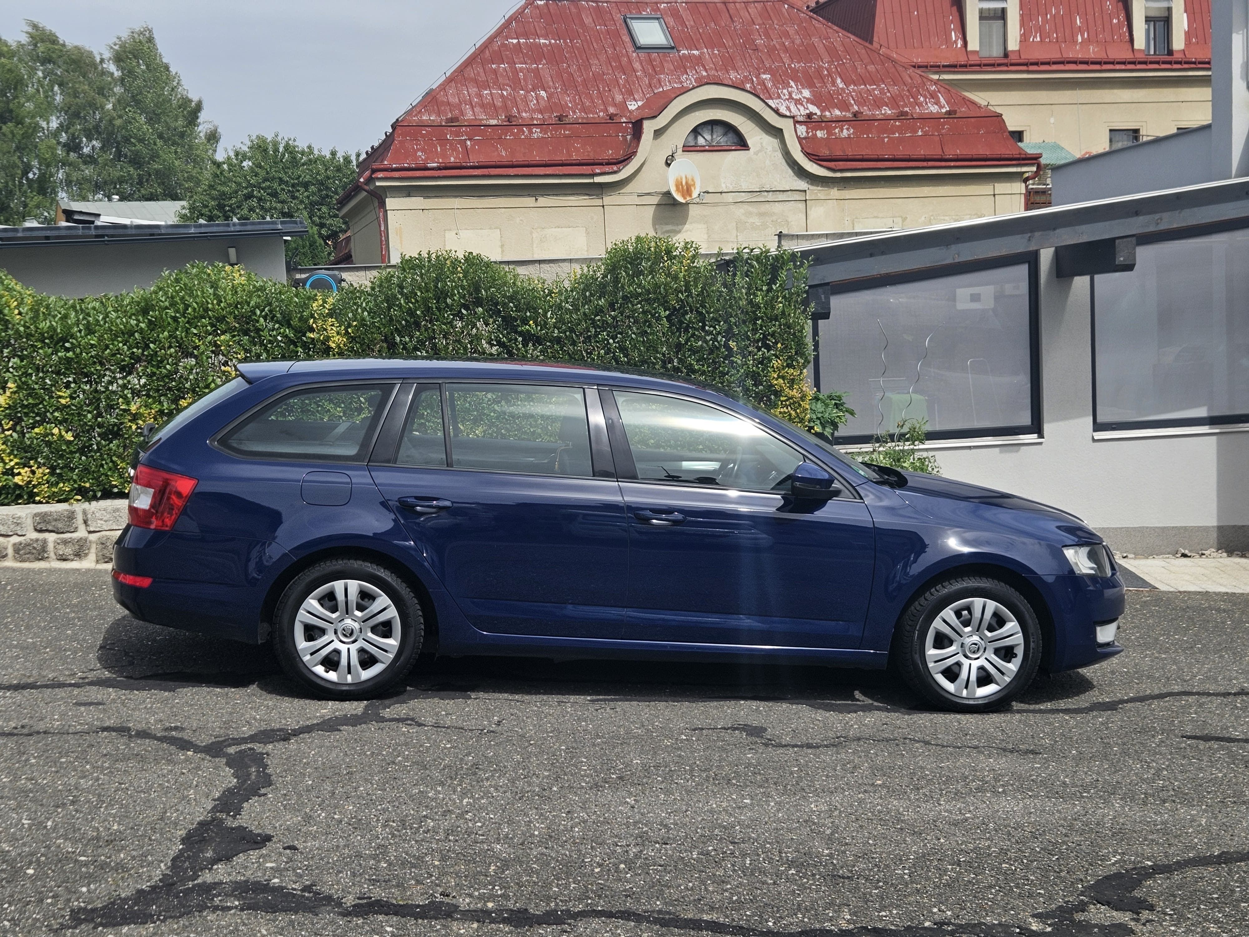 Škoda Octavia, 2.0 TDI - fotka 2