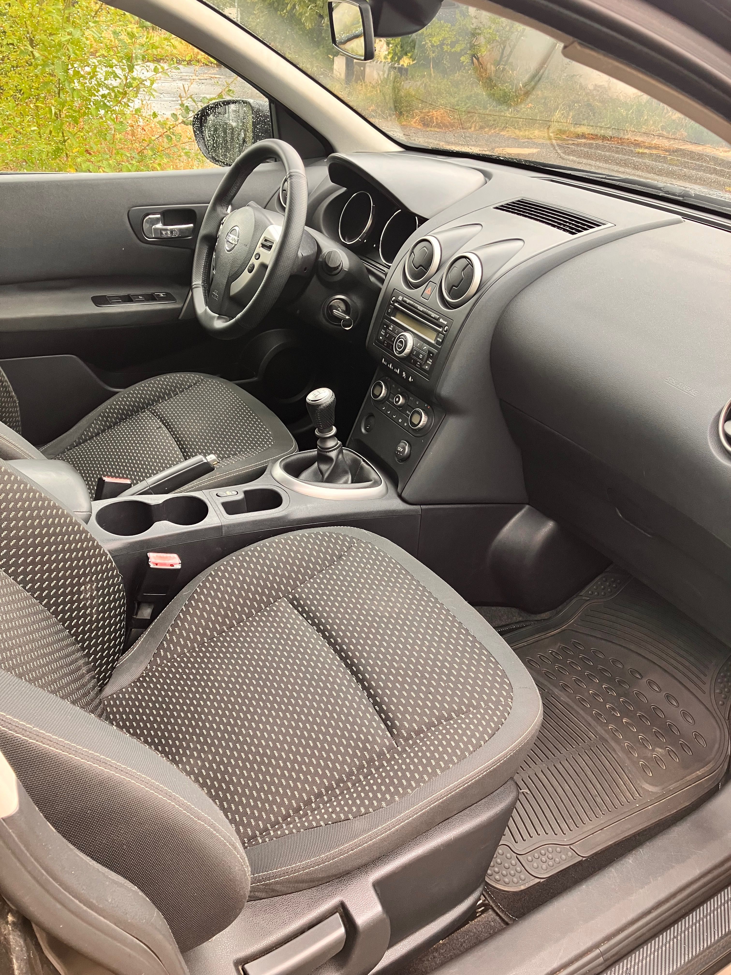 Nissan Qashqai, 2.0 - fotka 5