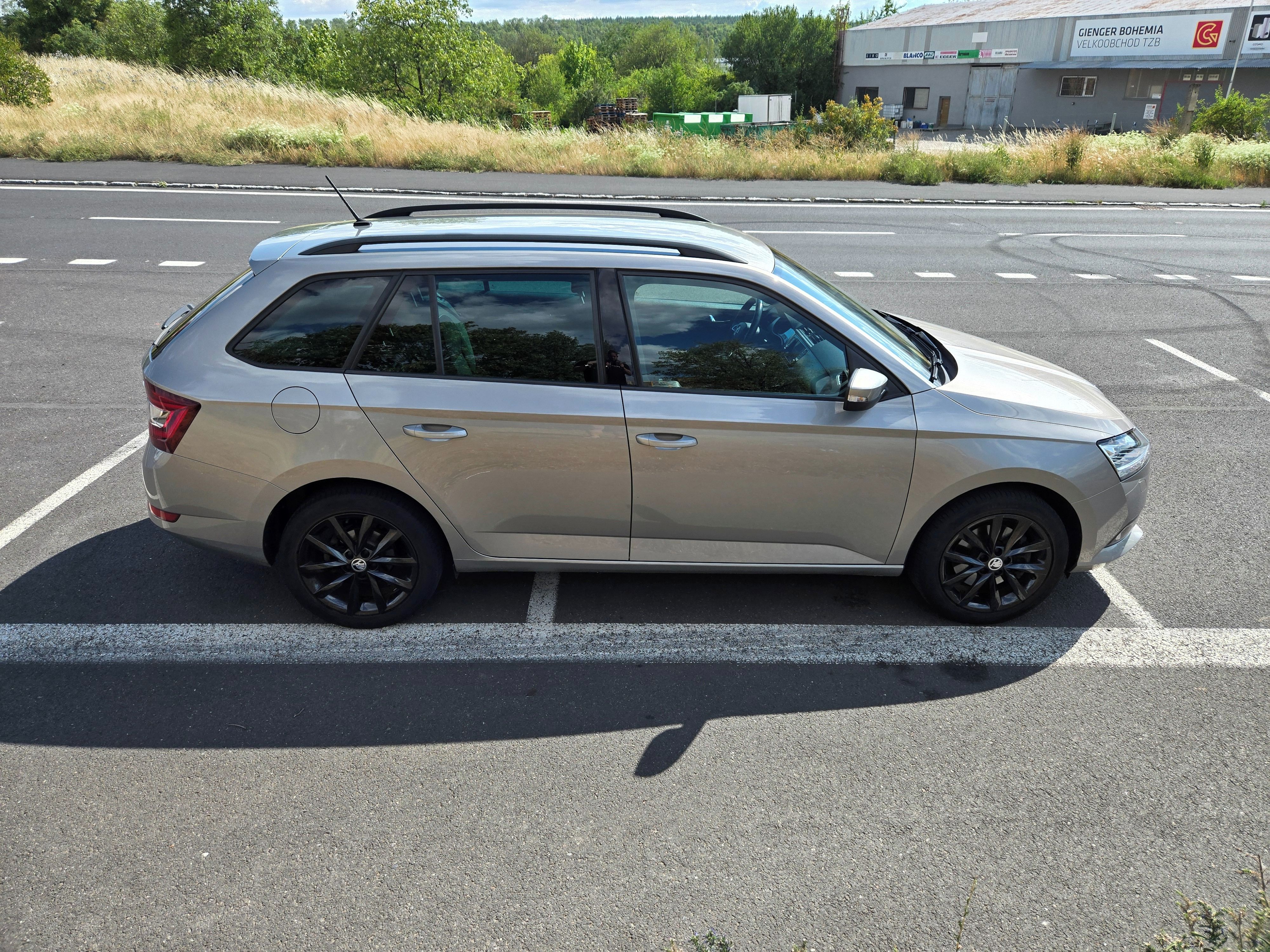 Škoda Fabia, 1.0tsi, 81kw, 101tiskm, style - fotka 6