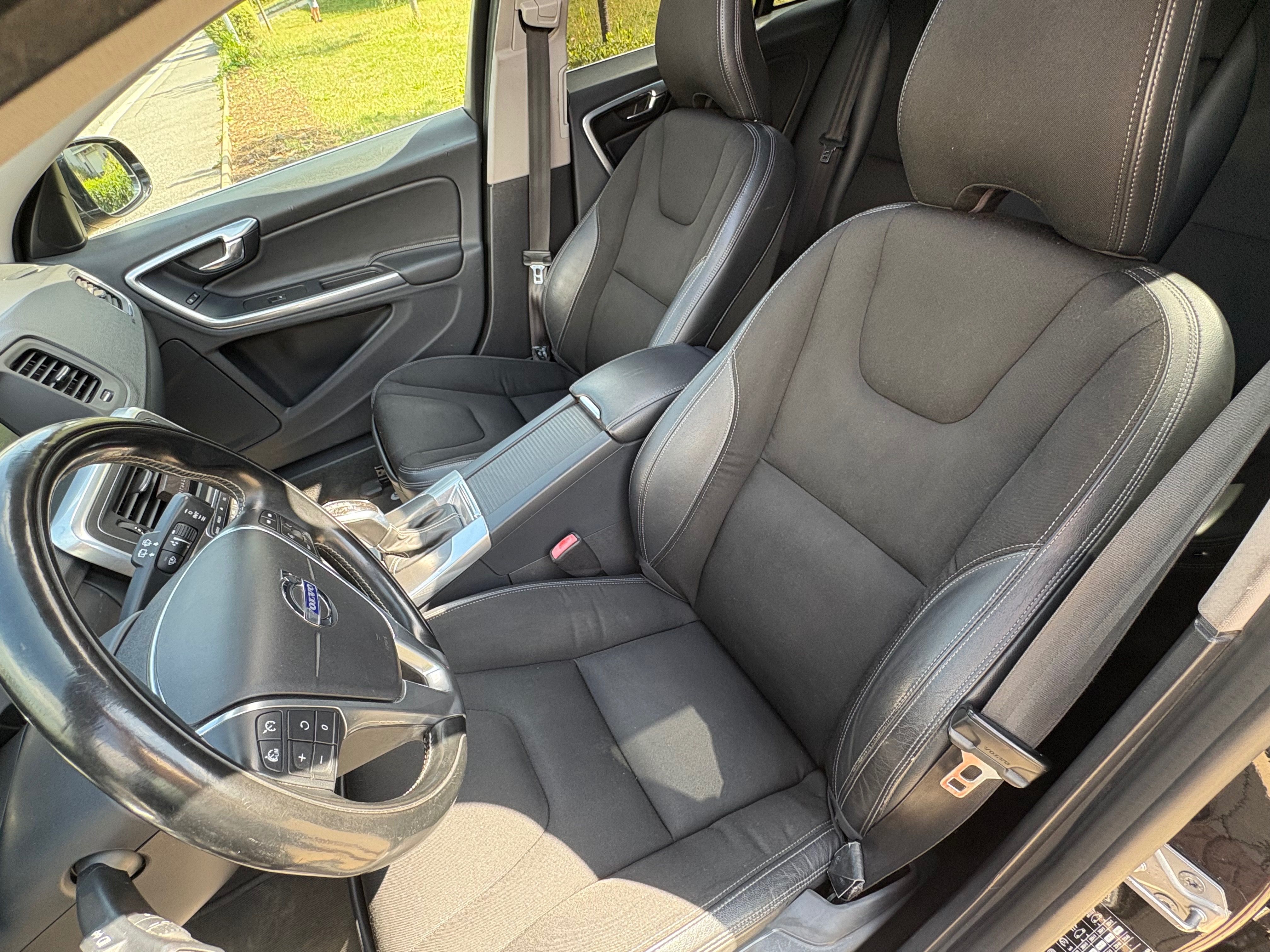 Volvo V60, 2.4D Plug-in hybrid - fotka 5