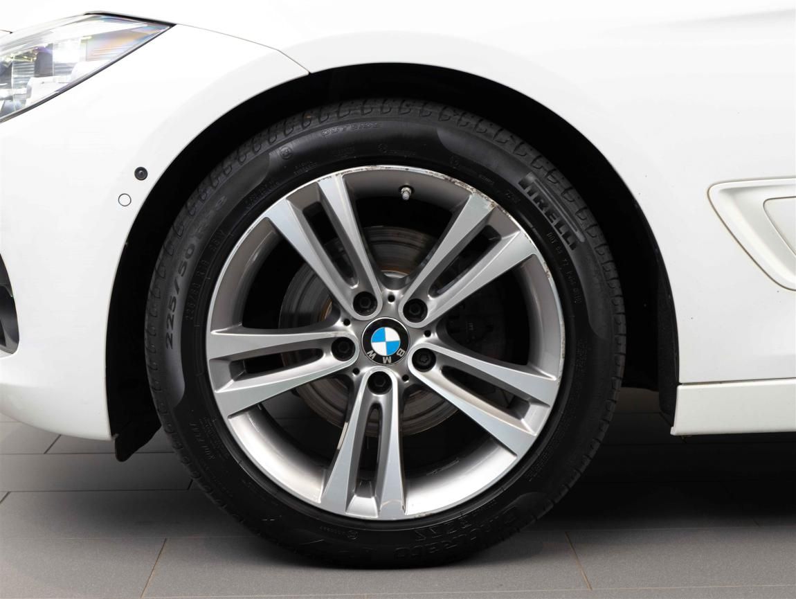 BMW Řada 3, 320d xDrive Gran Turismo - fotka 4