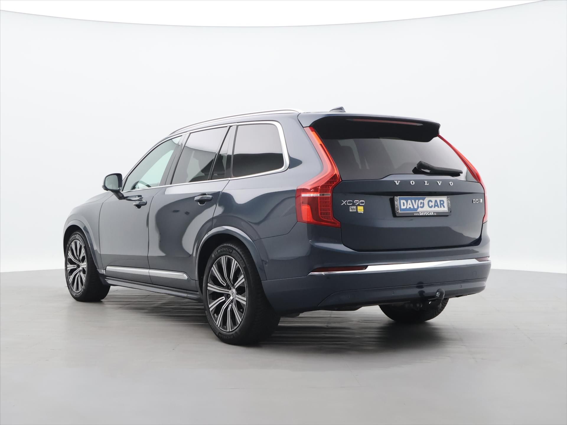 Volvo XC90, 2,0 B5 173kW AWD Plus Bright C - fotka 5