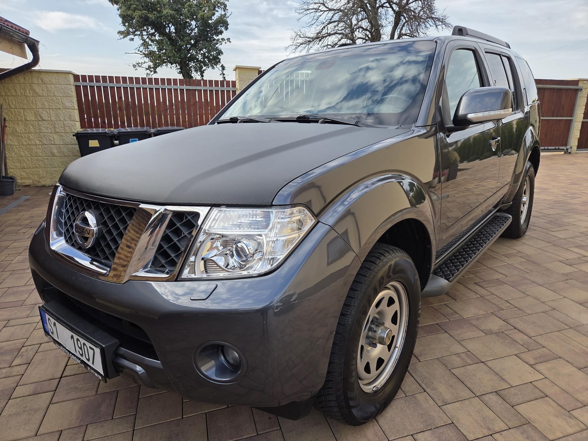 Nissan Pathfinder, 2.5 dCi LE 140Kw manuál - fotka 5