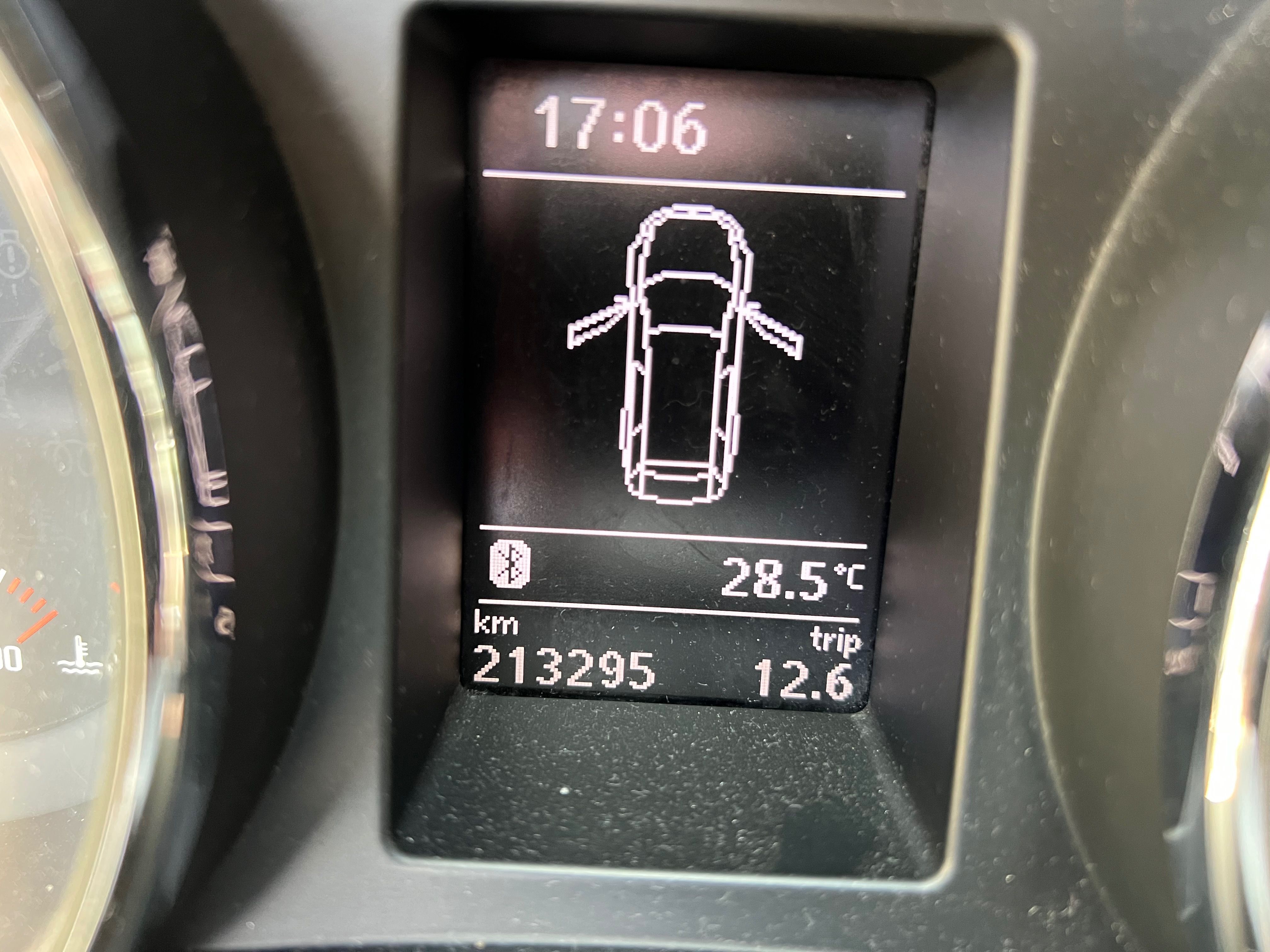 Škoda Superb, Škoda Superb II 2.0 TDI 103 kW - fotka 6