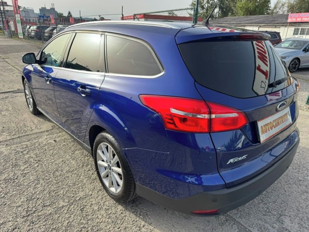 Ford Focus, 1,5 Eco Boost 110kW Titanium - fotka 5