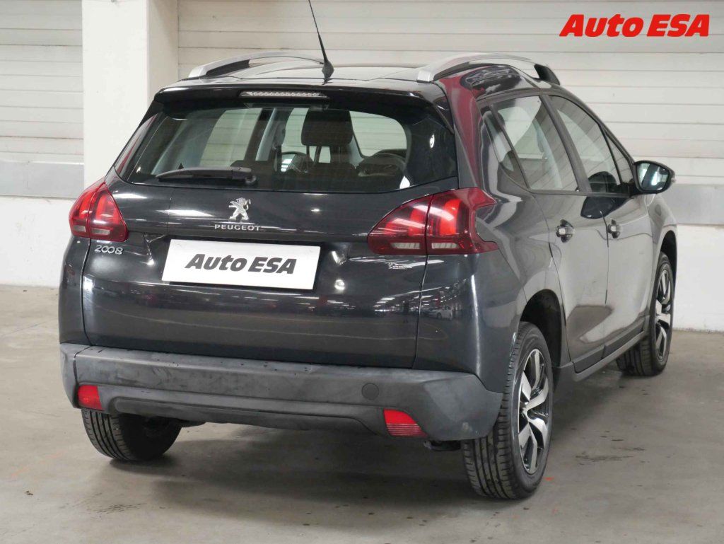 Peugeot 2008, 1.2,2.maj,ČR - fotka 6