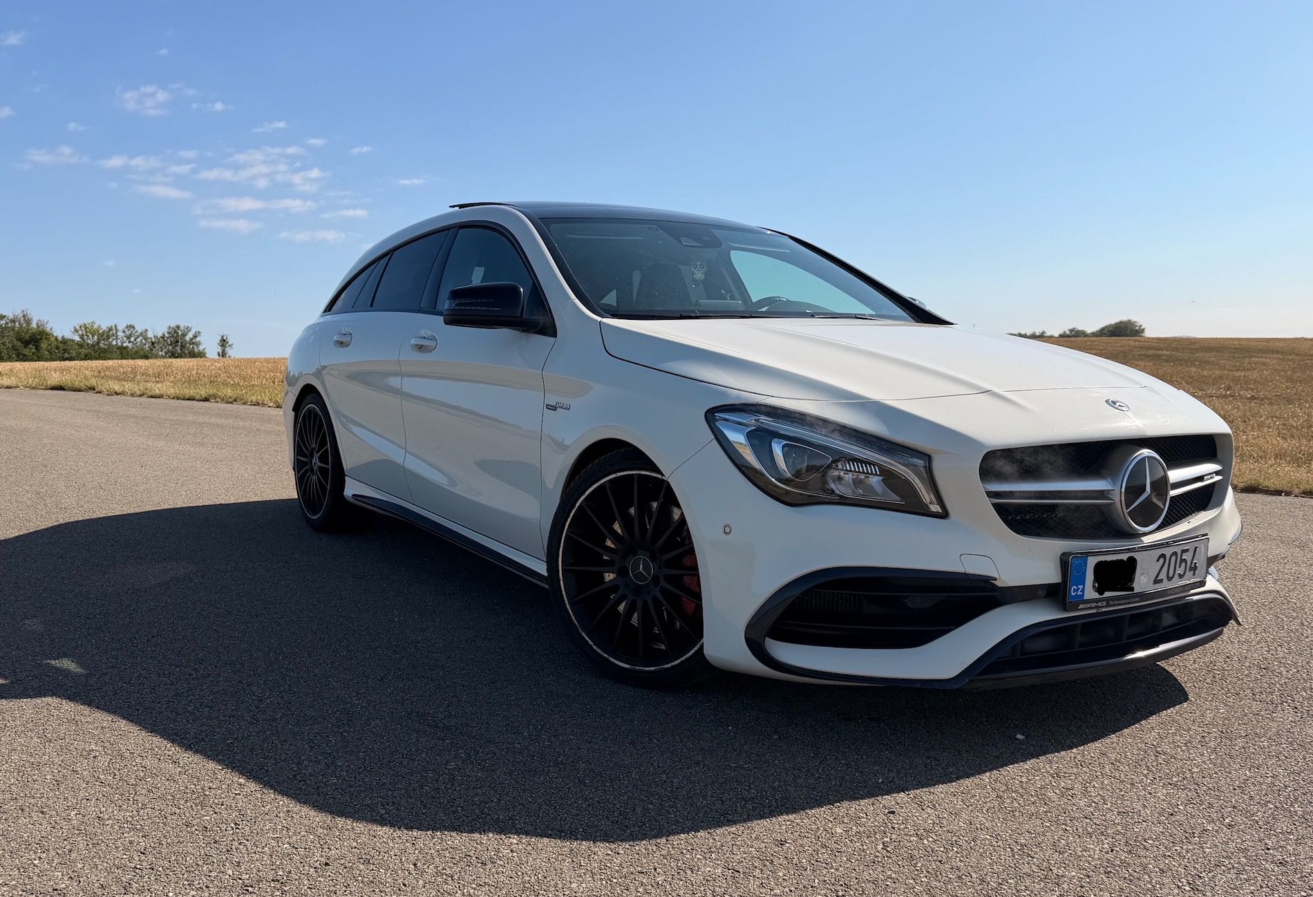 Mercedes-Benz CLA, AMG 45 shooting brake