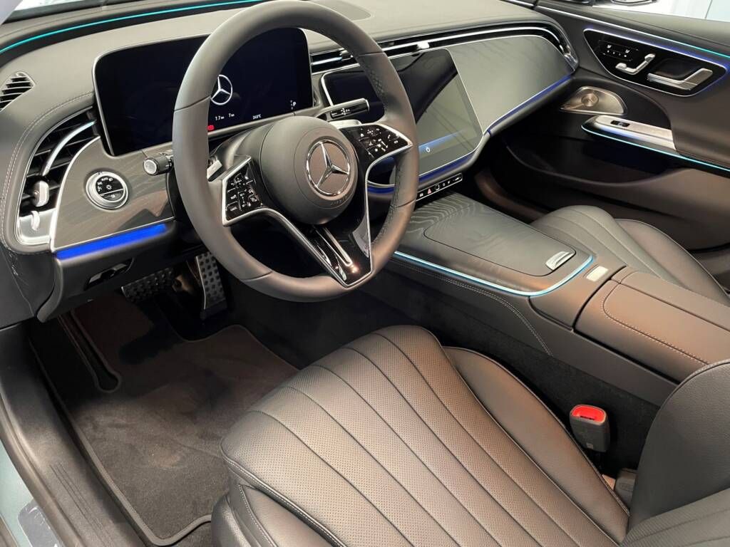 Mercedes-Benz Třídy E, 220 d 4MATIC All-Terrain - fotka 2