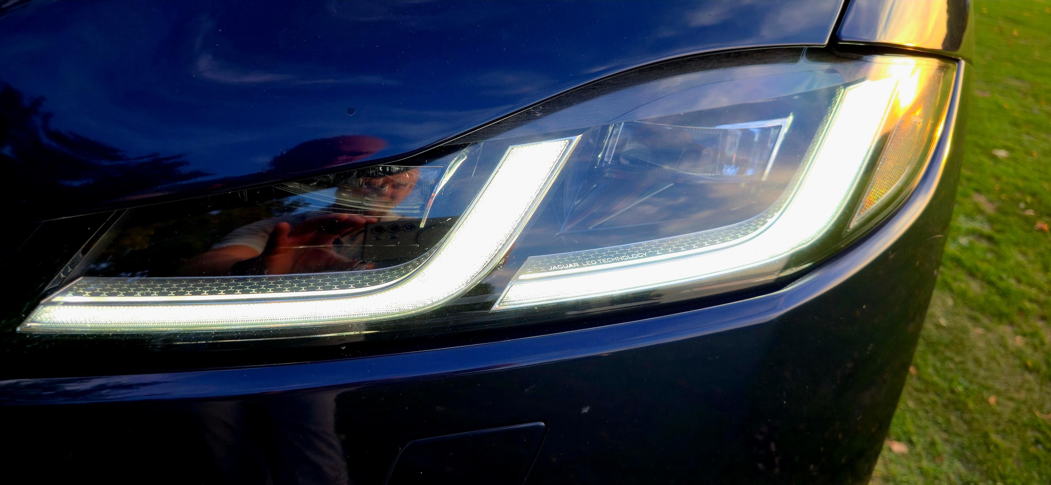 Jaguar F-Pace, 3.0, 300PS, panorama, headup, - fotka 4
