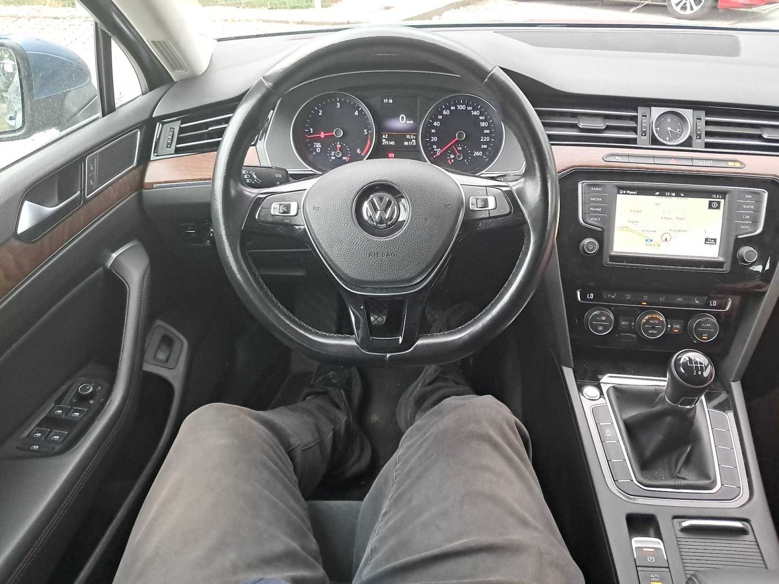 Volkswagen Passat, 2.0 TDI, Highline, Kůže, Navi - fotka 3
