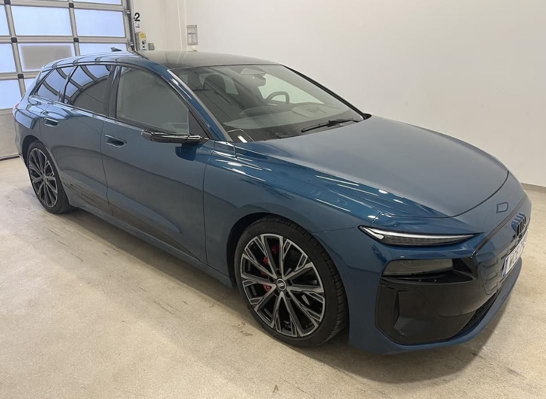 Audi A6 Avant, e-tron Performance Pano 360kam - fotka 3