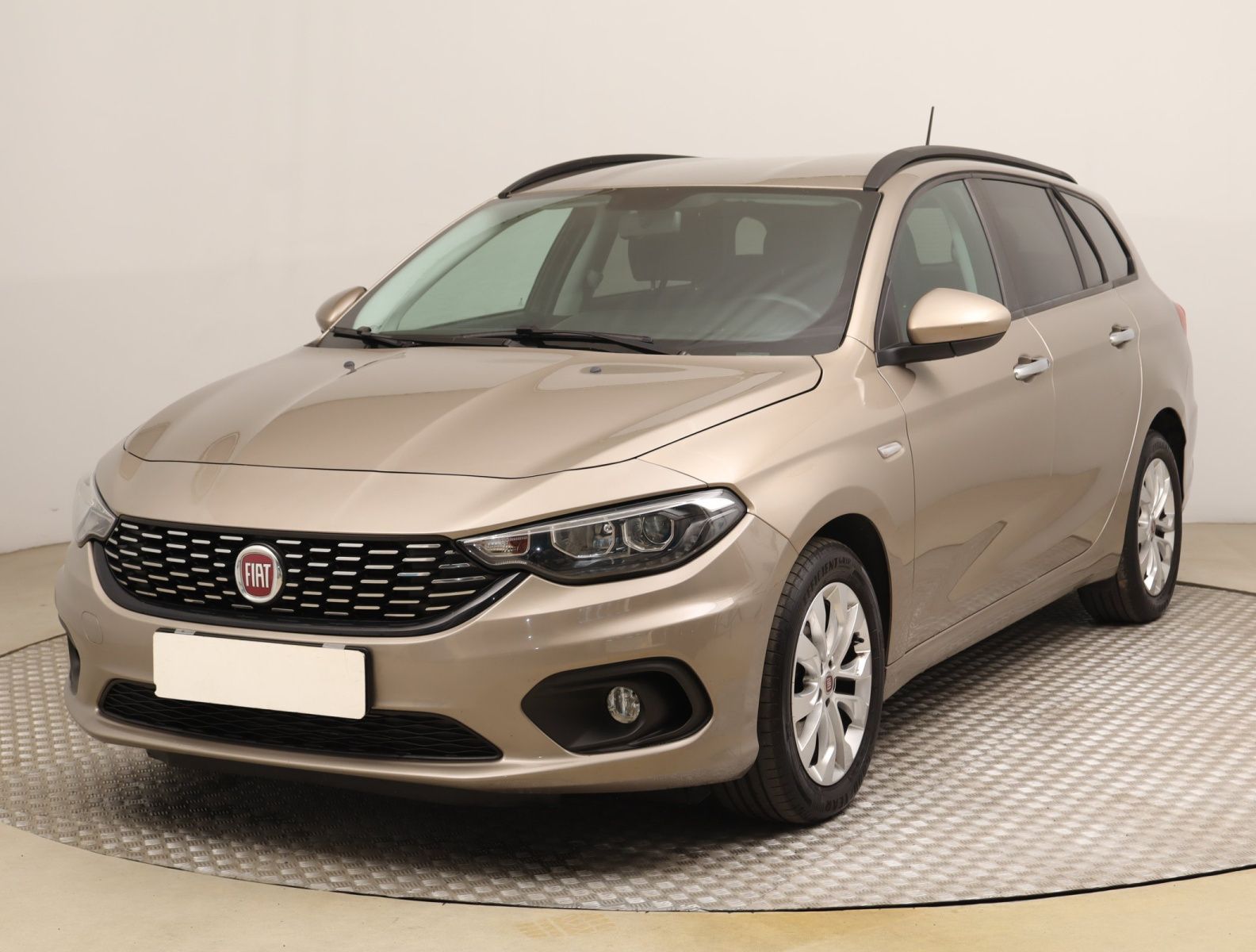 Fiat Tipo, 1.4 T-Jet, ČR,1.maj - fotka 3