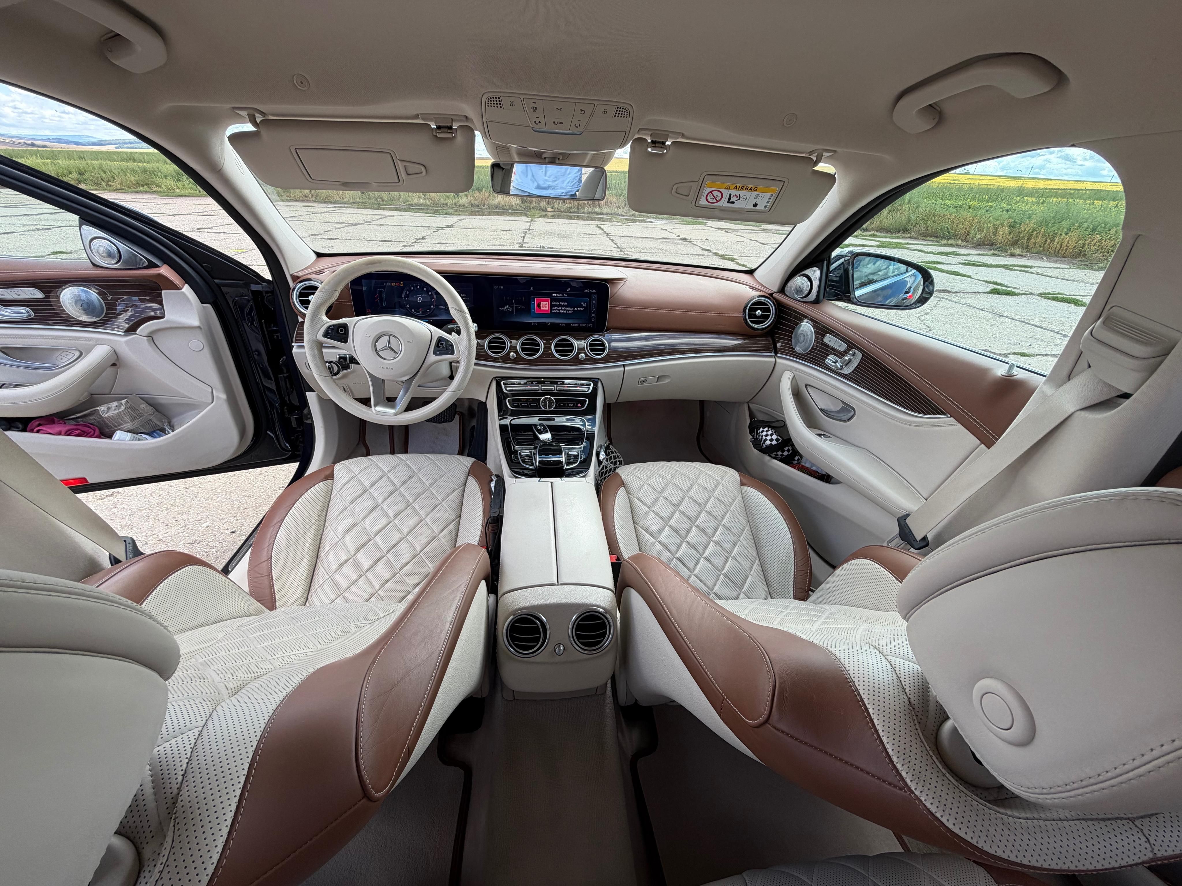 Mercedes-Benz Třídy E, Mercedes-Benz E400 Designo - fotka 6