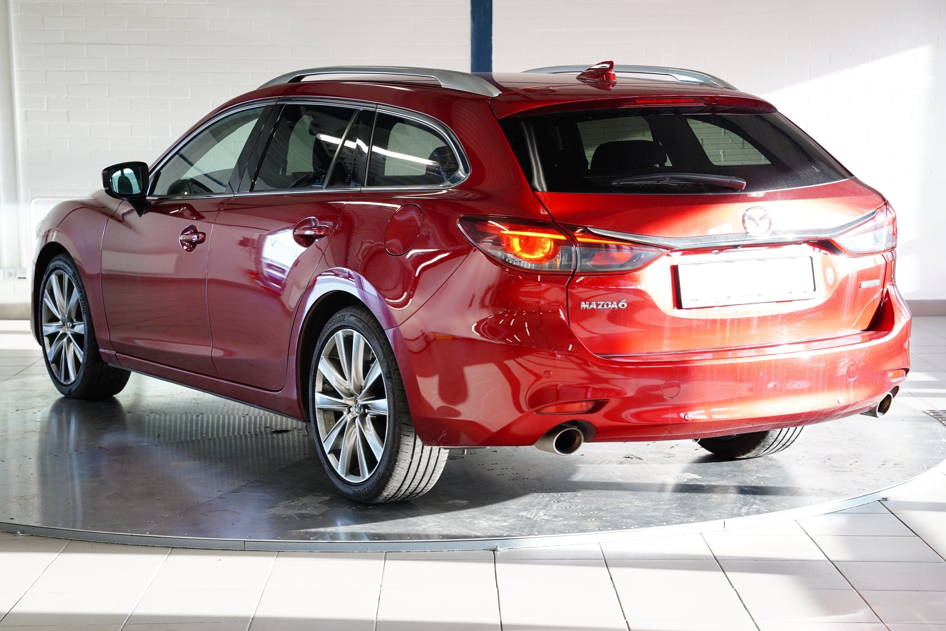 Mazda 6, 2.5Skyactiv-G 134kW Revolution - fotka 4