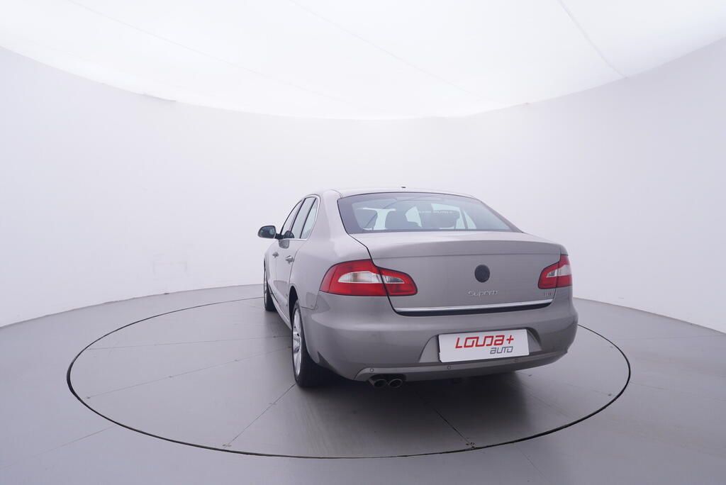 Škoda Superb, 2.0 TDI 103 kW - fotka 4