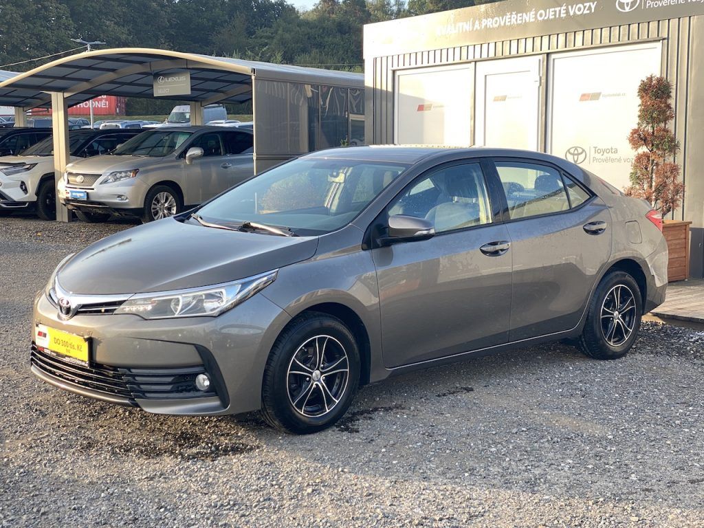 Toyota Corolla, 1.6i, ČR, Business, tažné - fotka 4