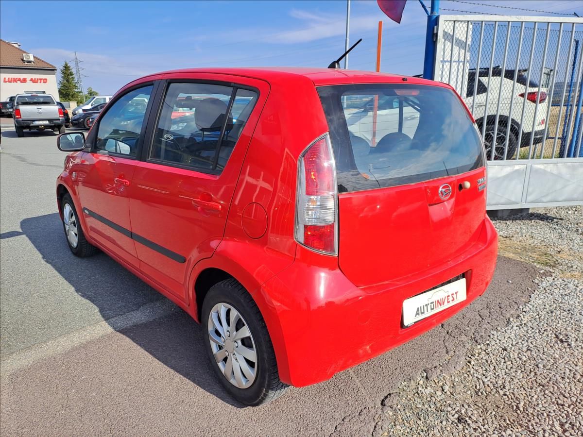 Daihatsu Sirion, 1,0 i - fotka 4