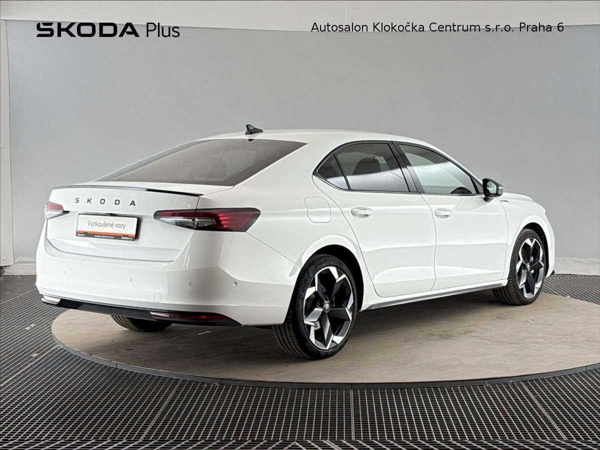 Škoda Superb, iV TSI/150 kW SportLine DSG - fotka 2