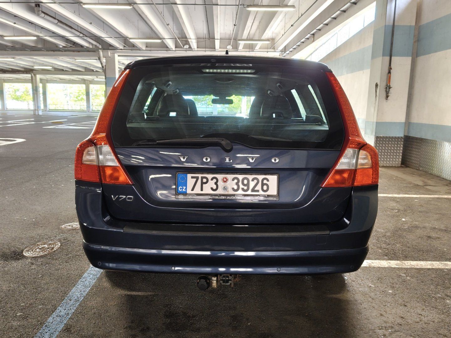 Volvo V70, 2,4 D5, pěkný stav, nekuřák - fotka 6