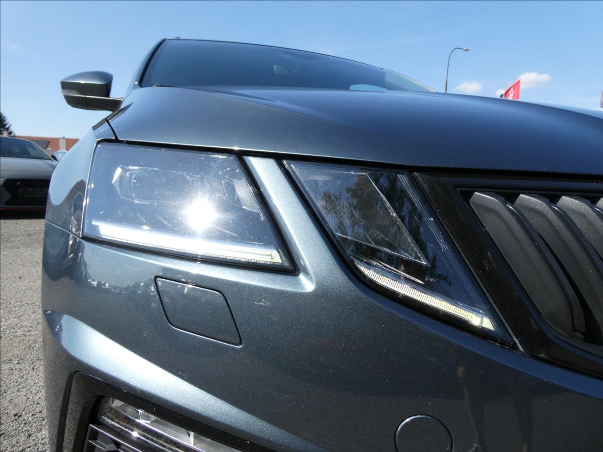 Škoda Octavia, 2,0 TDi 135kW RS DSG, serviska - fotka 5