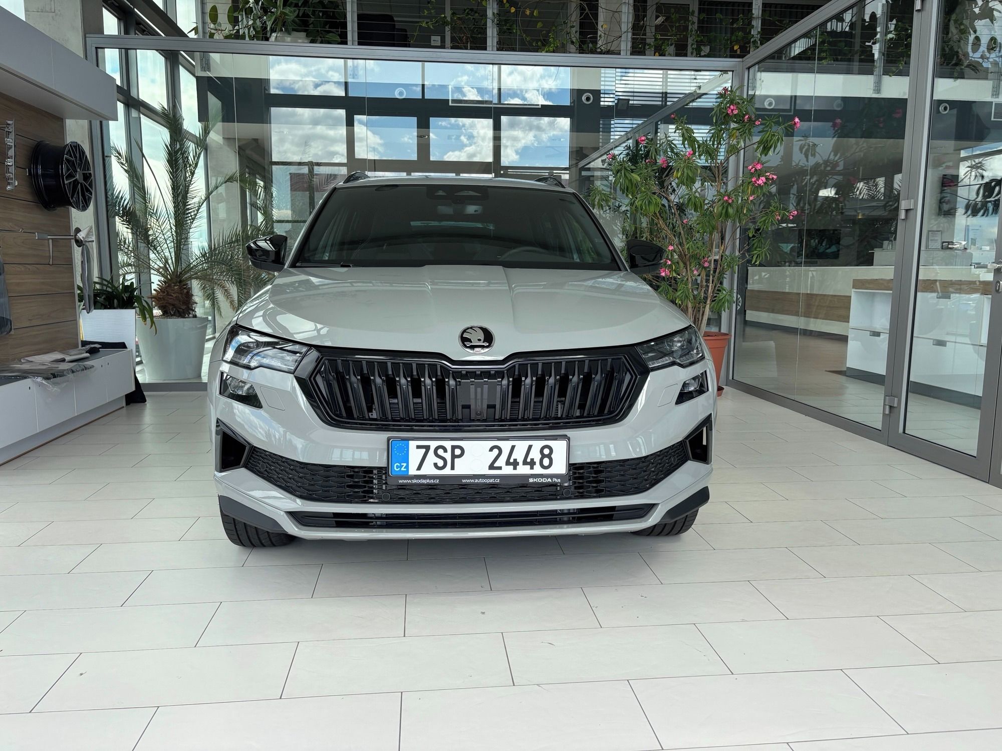 Škoda Karoq, Sportline 1,5 TSI 110kW - fotka 2