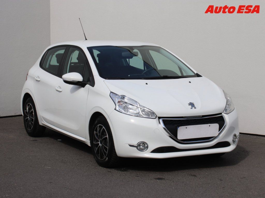 Peugeot 208, 1.2 i,1.maj,ČR,Active
